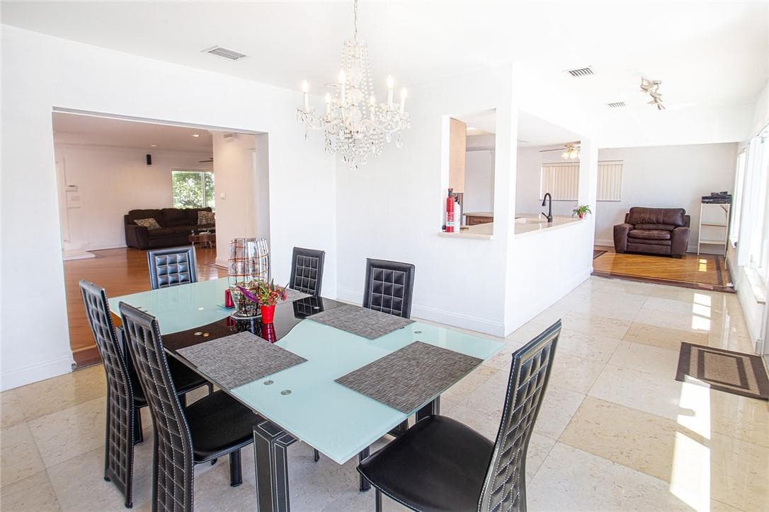 360 SE 12th Avenue, Pompano Beach, FL 33060 — photo 16 of 51