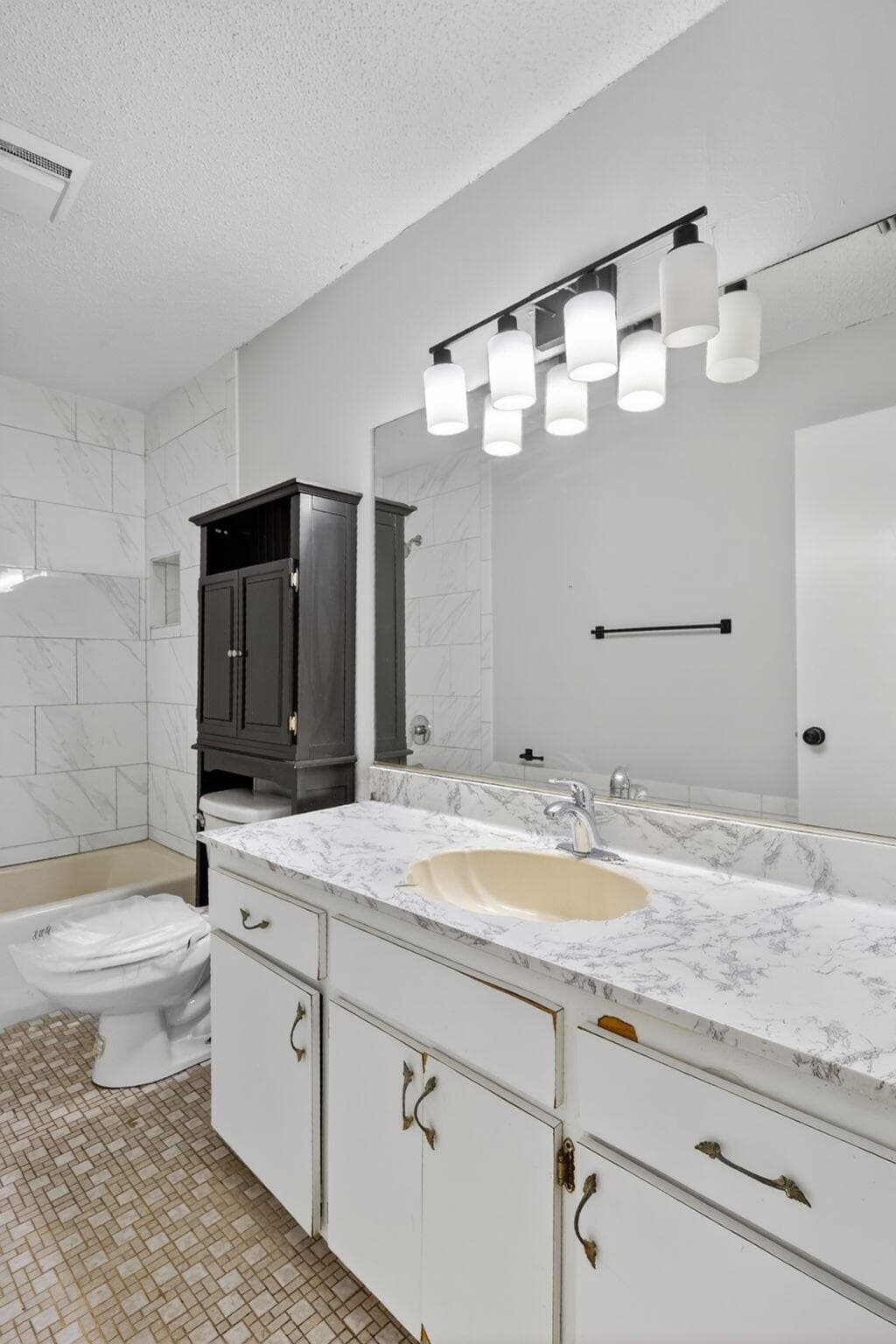 941 SE Atlantus Avenue, Port St. Lucie, FL 34983 — photo 19 of 73