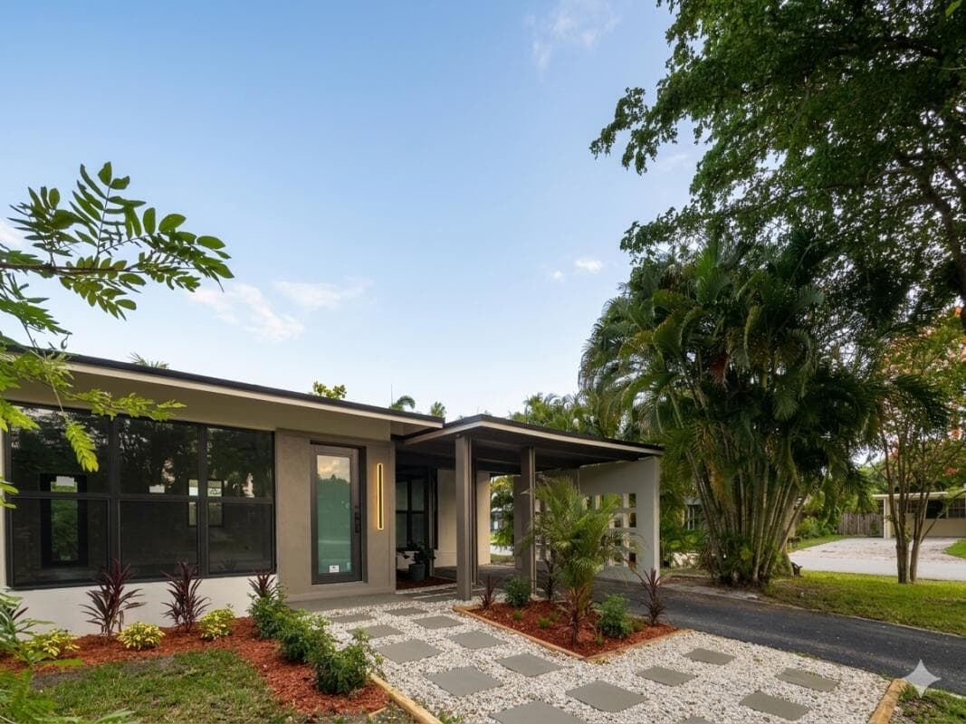 2513 NW 8th Avenue, Fort Lauderdale, FL 33311 — photo 2 of 23