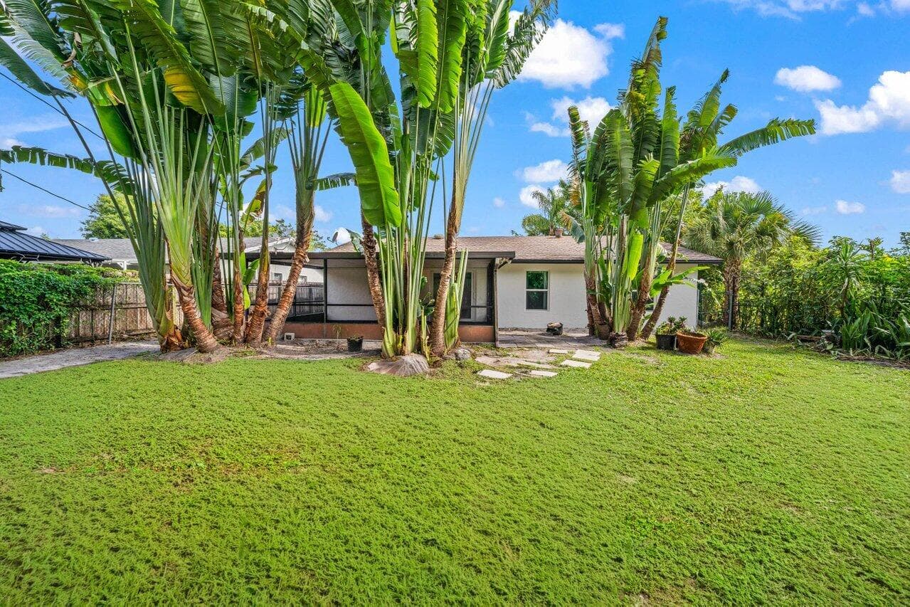 638 SW 4th Avenue, Boynton Beach, FL 33426 — photo 30 of 43