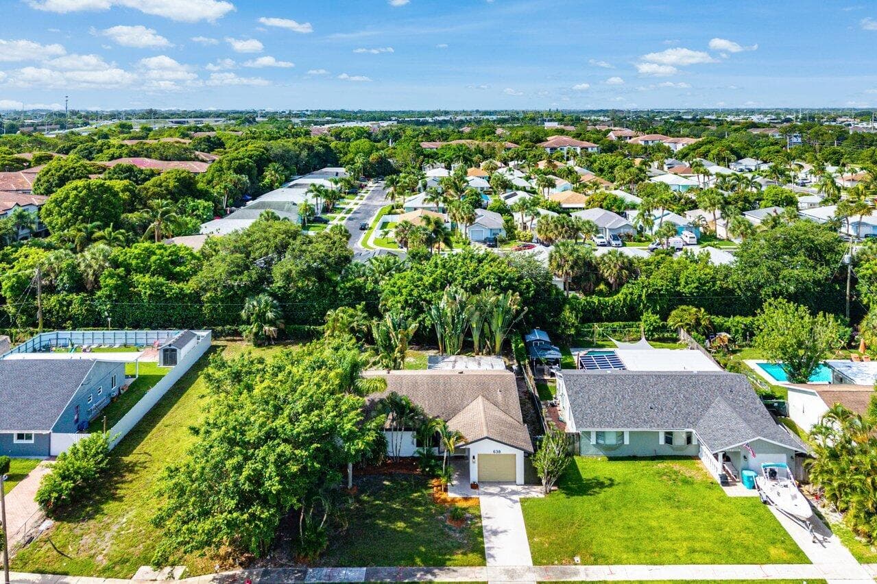 638 SW 4th Avenue, Boynton Beach, FL 33426 — photo 35 of 43