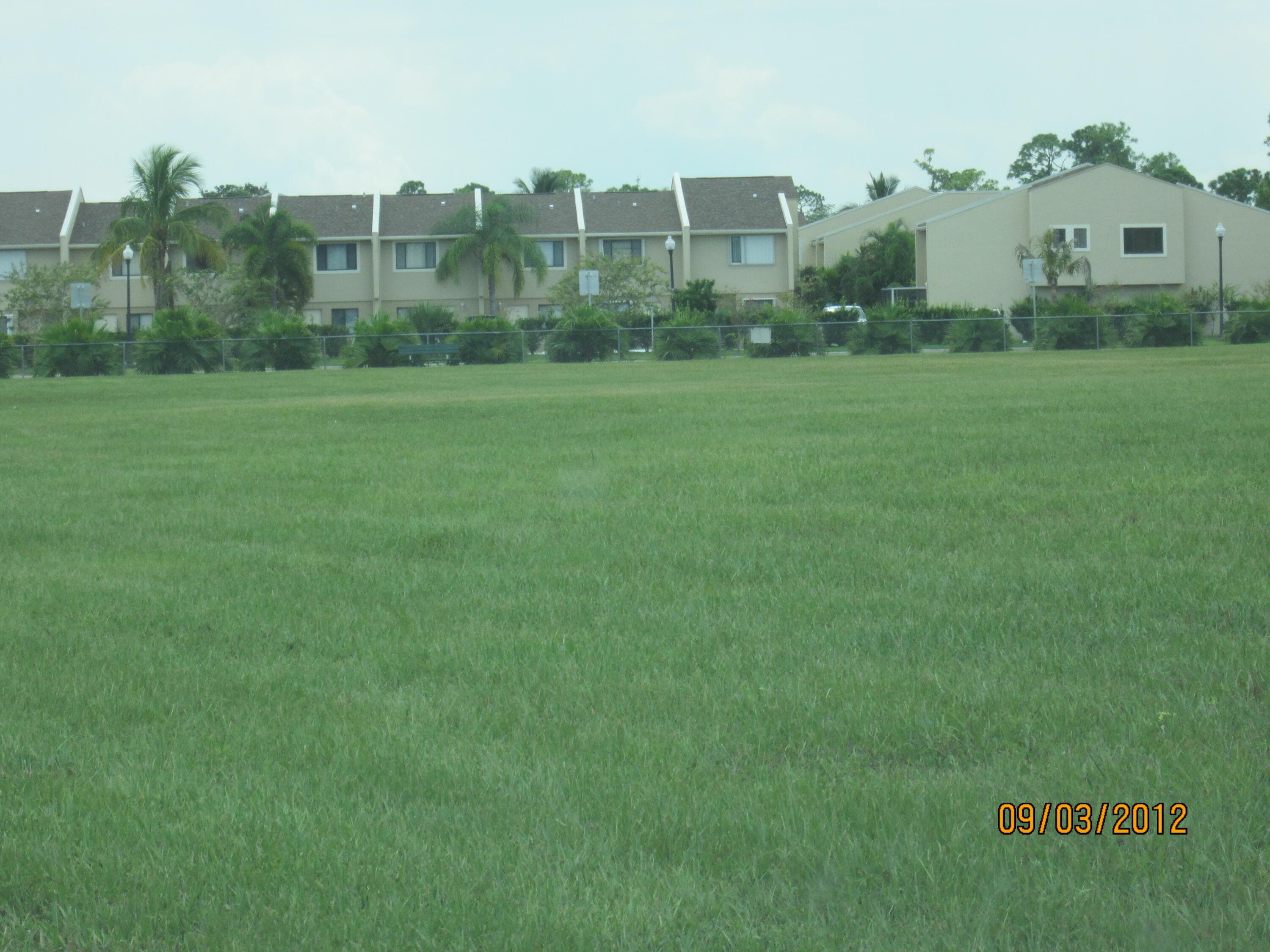 139 Sparrow Drive 3g, Royal Palm Beach, FL 33411 — photo 14 of 17