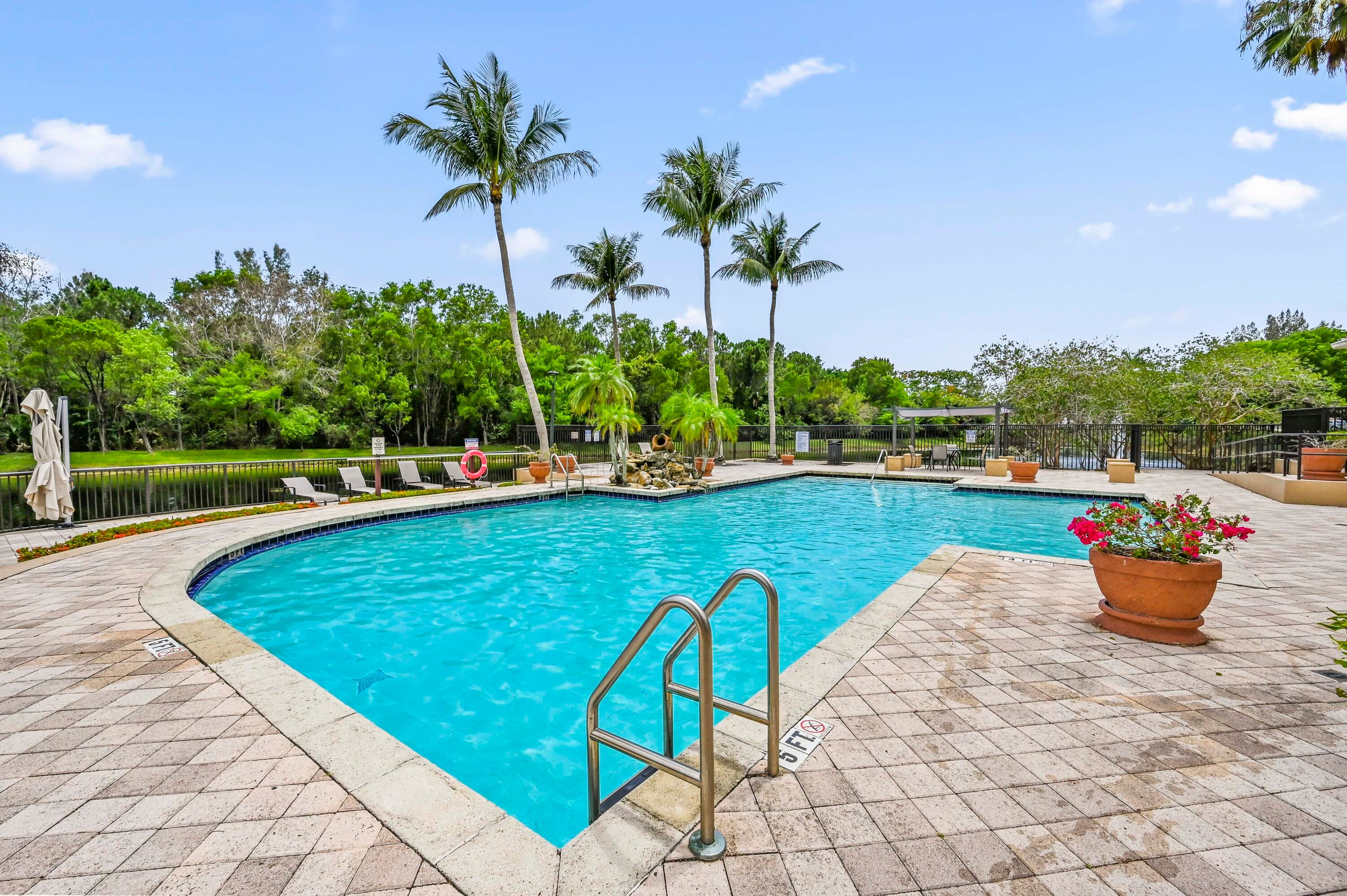1100 S Crestwood Ct Court S 1109, Royal Palm Beach, FL 33411 — photo 27 of 35