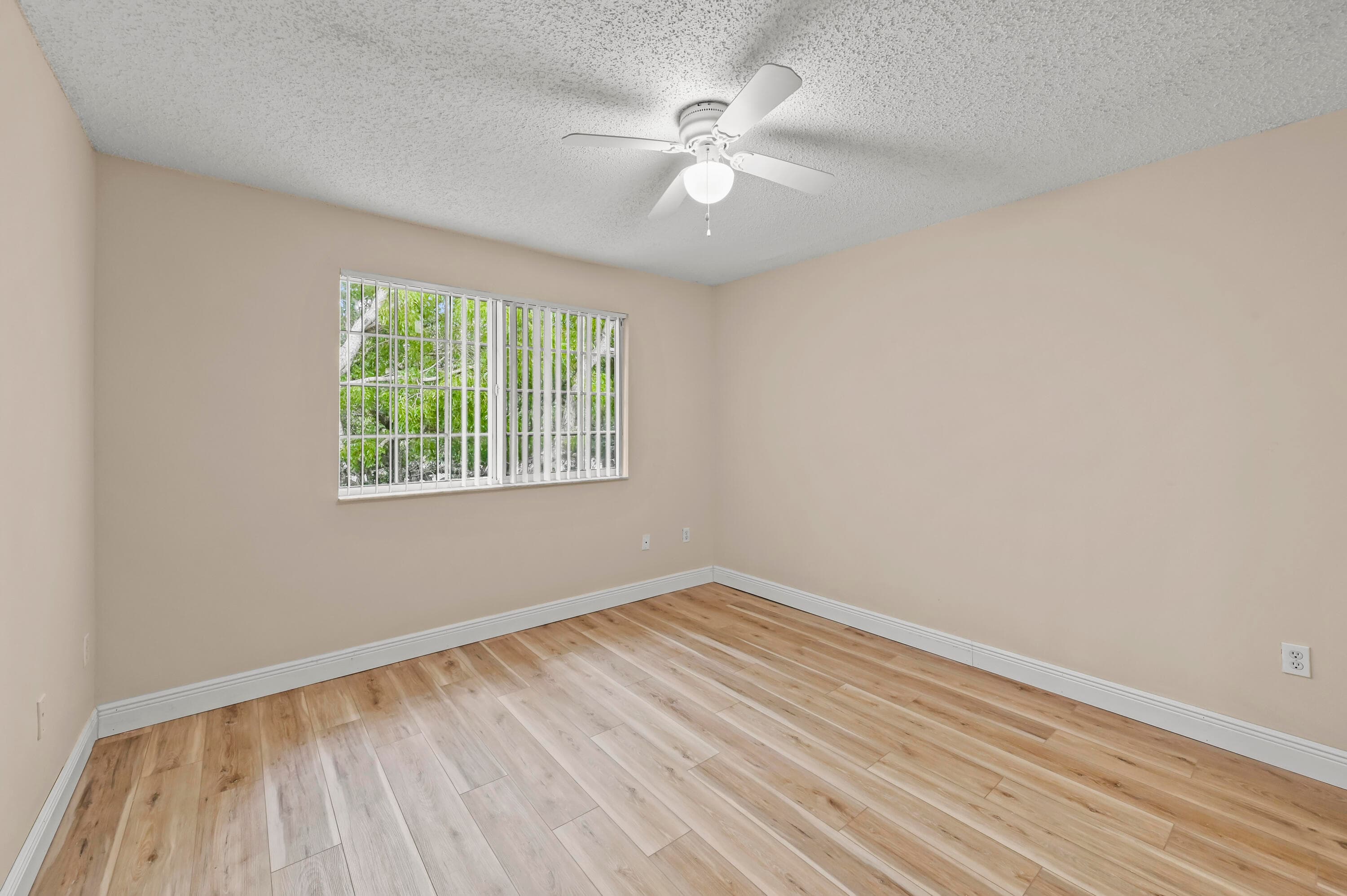 1100 S Crestwood Ct S S 1109, Royal Palm Beach, FL 33411 — photo 18 of 35