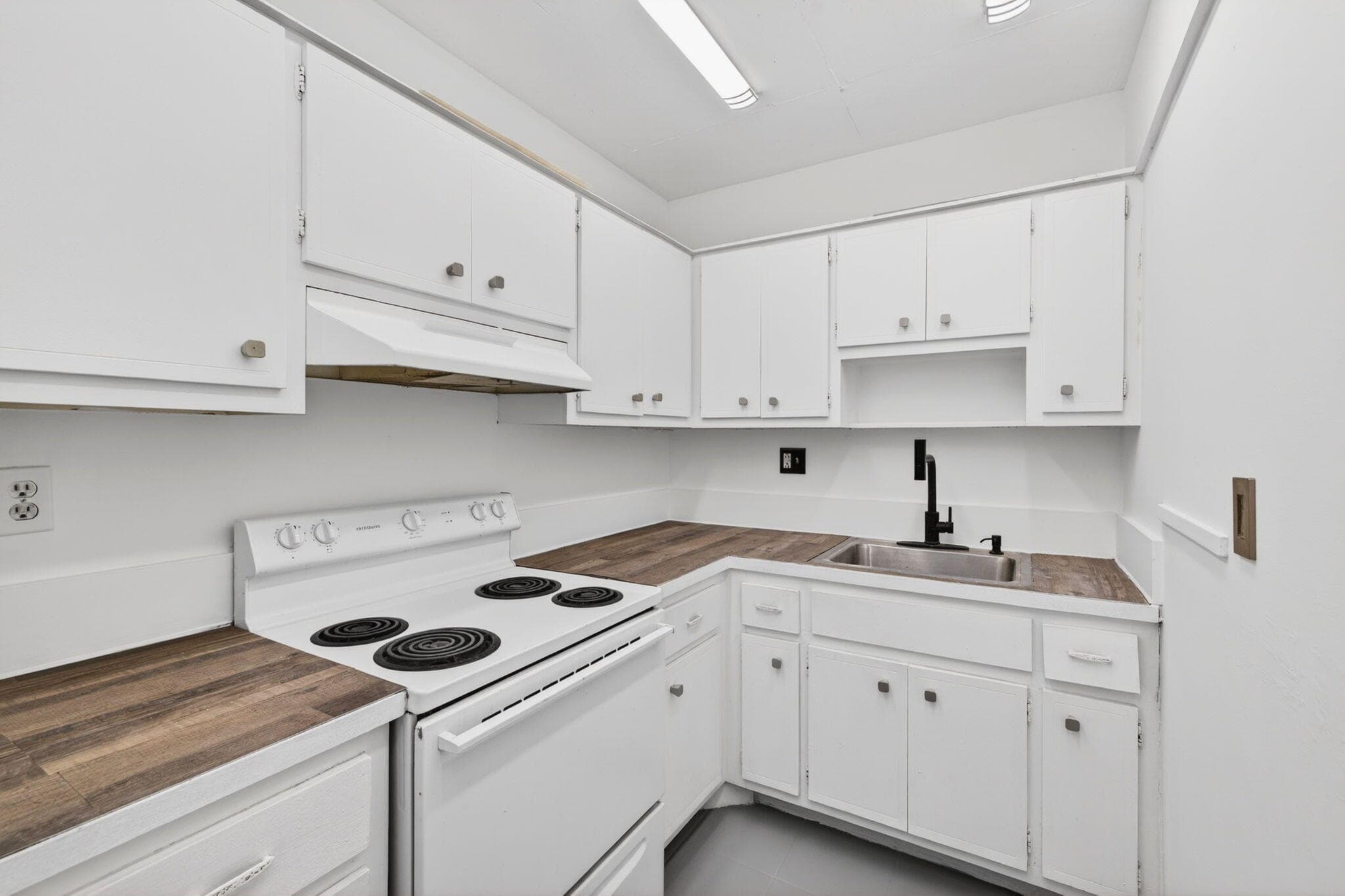720 Orton Avenue 704, Fort Lauderdale, FL 33304 — photo 22 of 53
