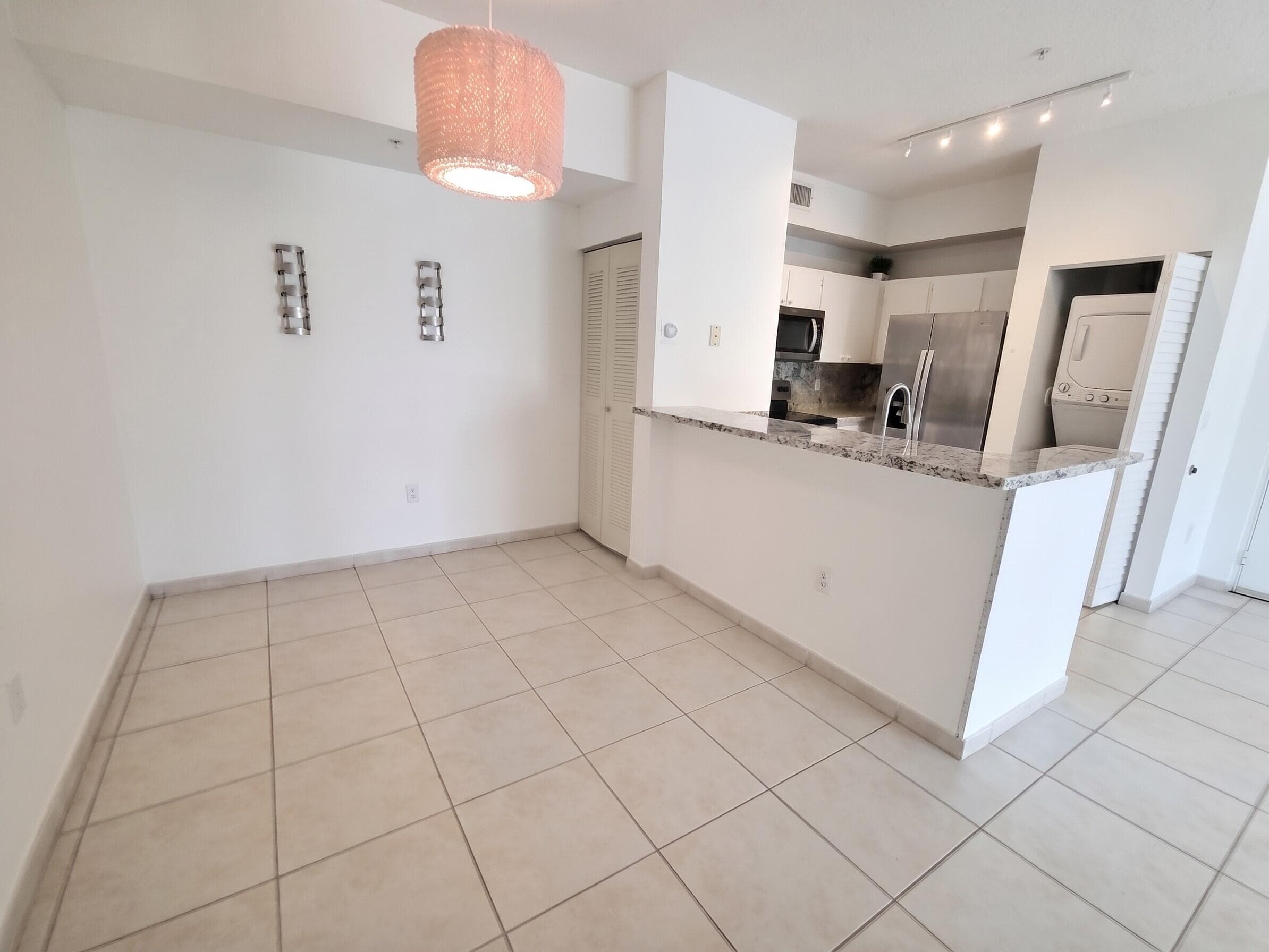 7240 NW 114th Avenue 304, Doral, FL 33178 — photo 7 of 15