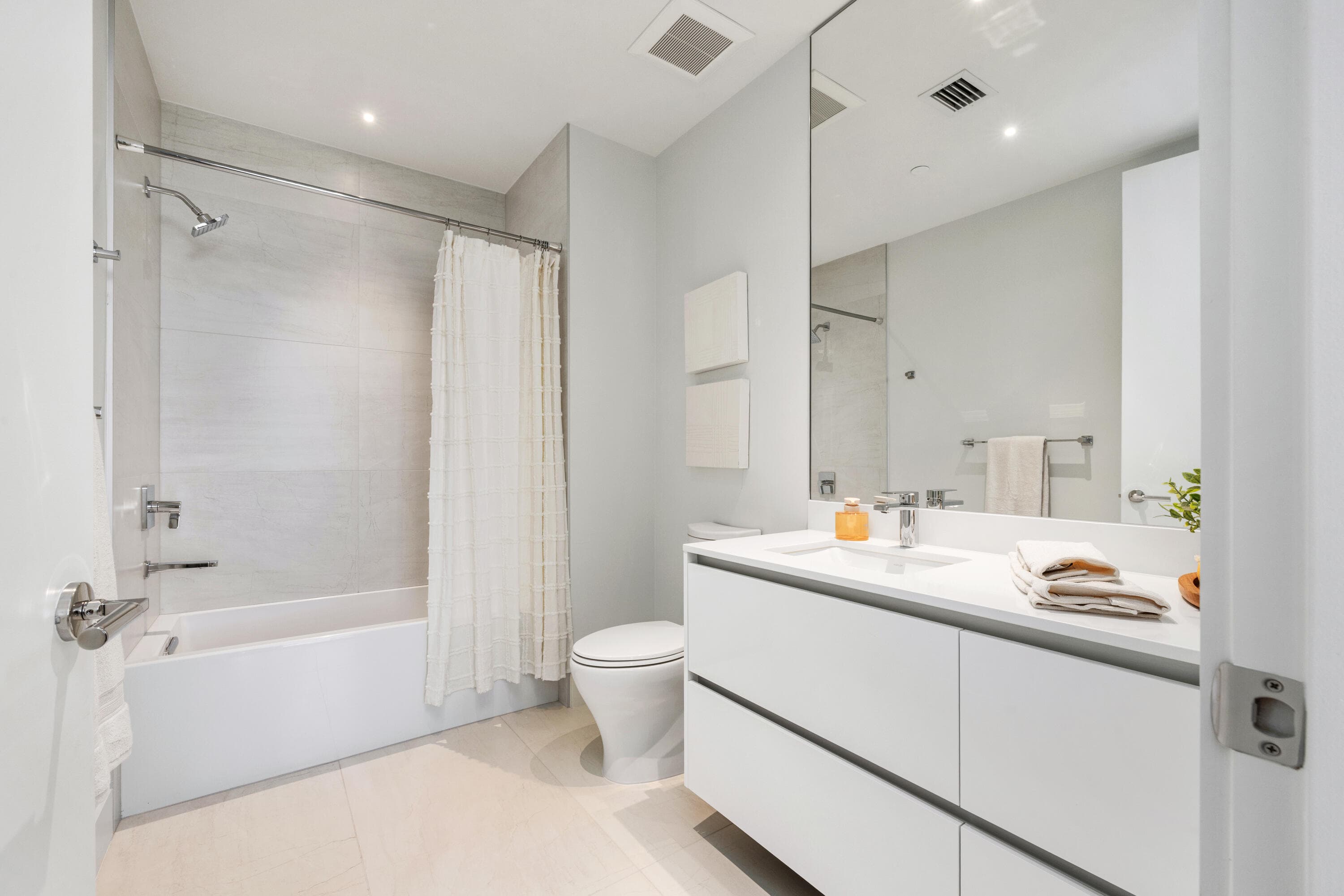 305 Briny Avenue 303, Pompano Beach, FL 33062 — photo 18 of 38