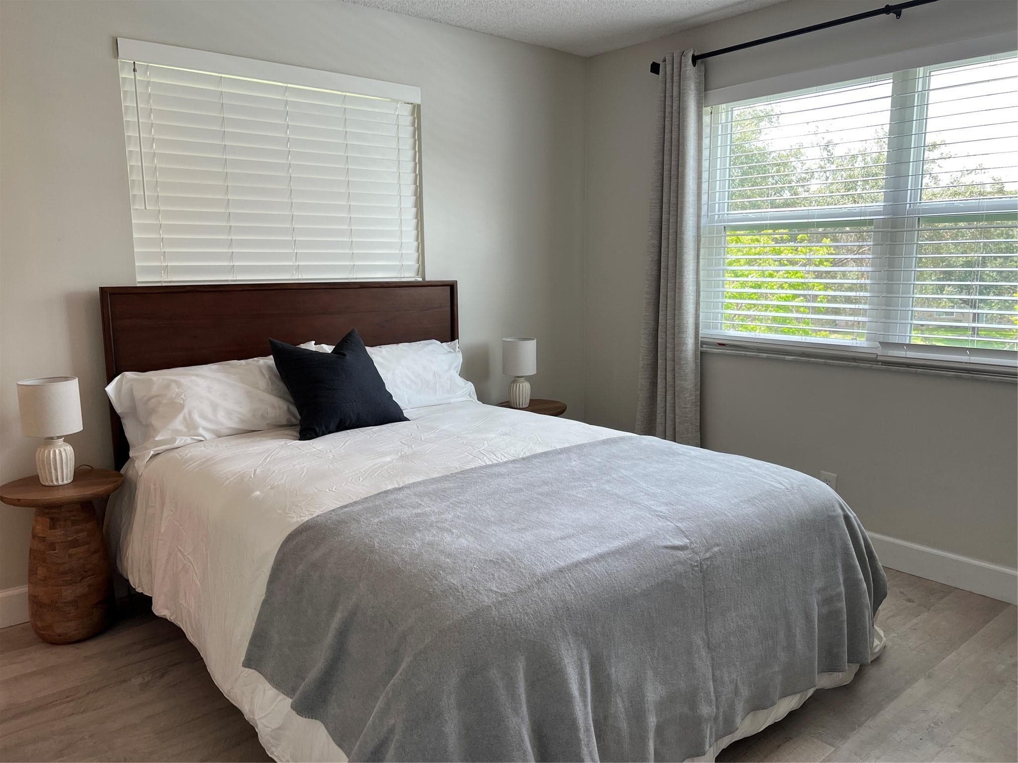 2220 N Cypress Bend Drive 301, Pompano Beach, FL 33069 — photo 10 of 25