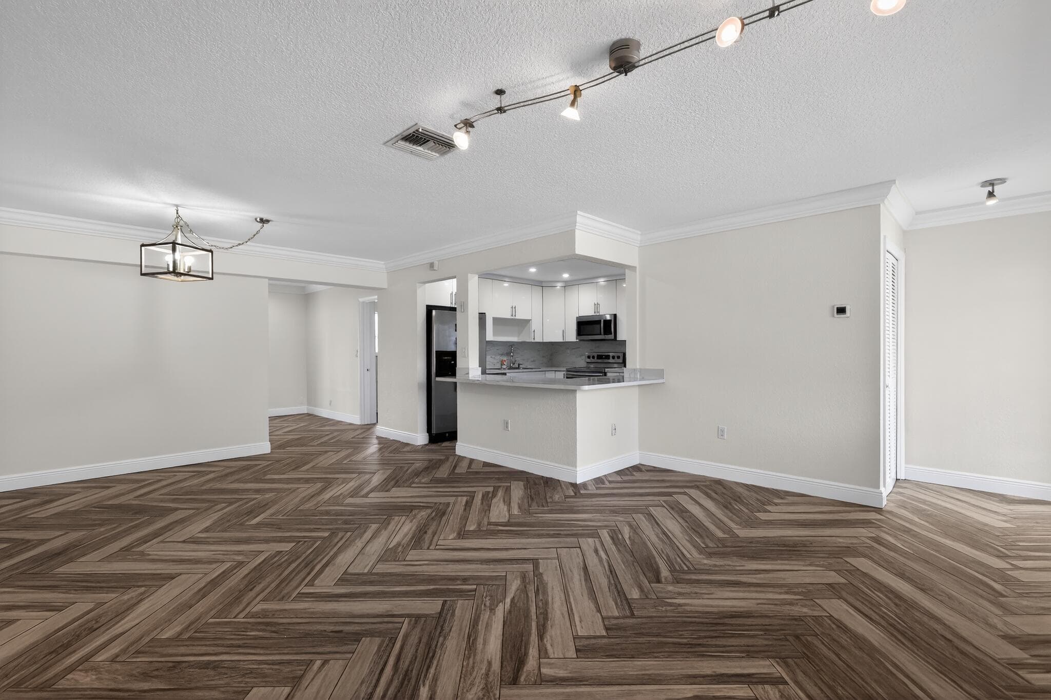 8580 NW 12th Street, Pembroke Pines, FL 33024 — photo 17 of 44