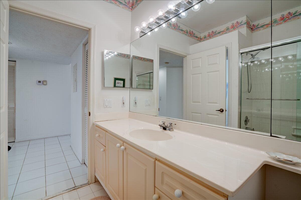 10256 Andover Coach Circle G1, Lake Worth, FL 33449 — photo 21 of 48