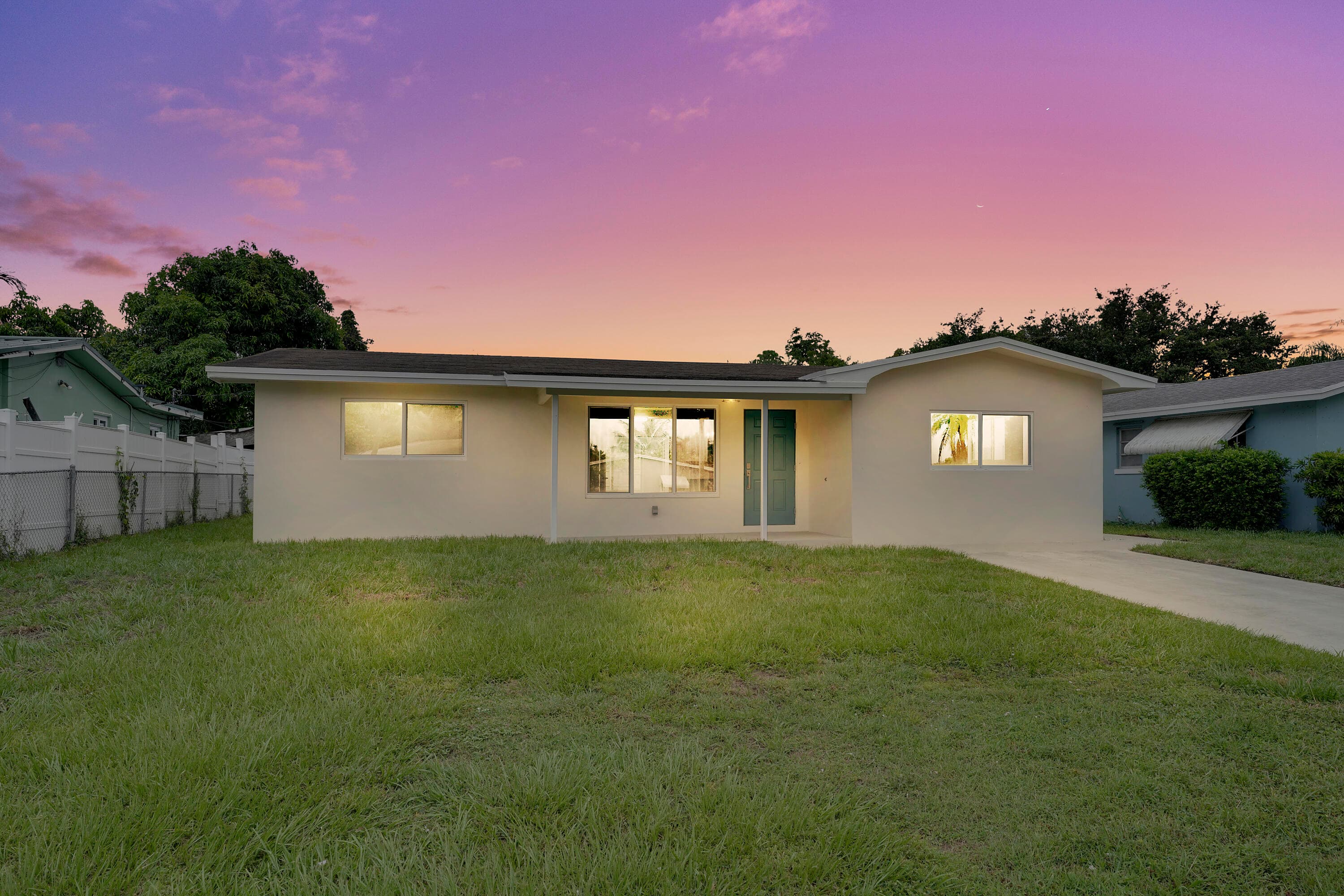 4142 Kirkland Lane, Lake Worth, FL 33461 — photo 1 of 32