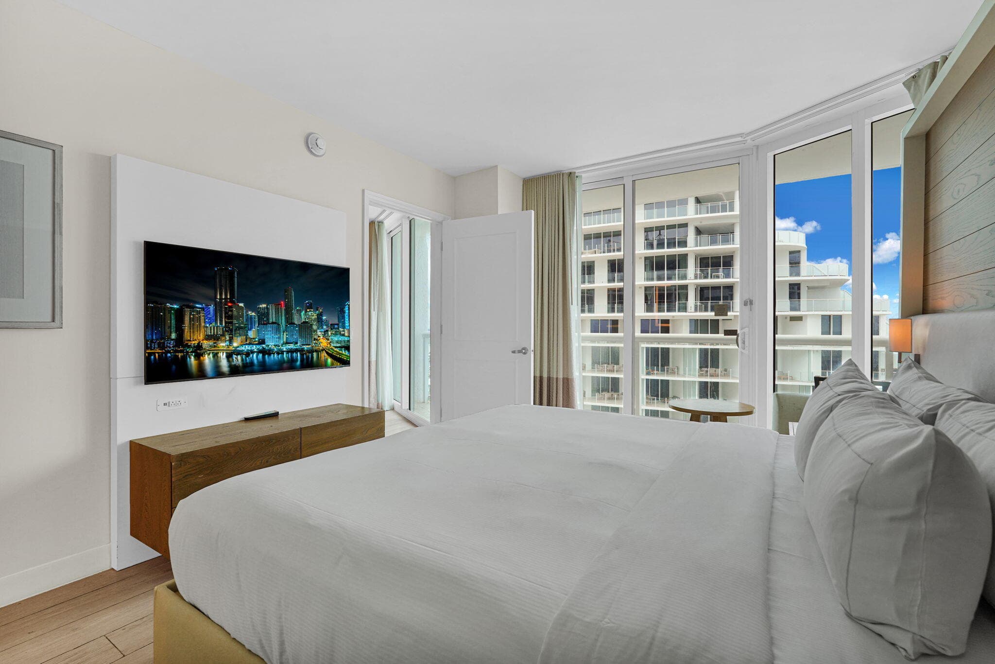 505 N Fort Lauderdale Beach Boulevard 2214, Fort Lauderdale, FL 33304 — photo 30 of 54