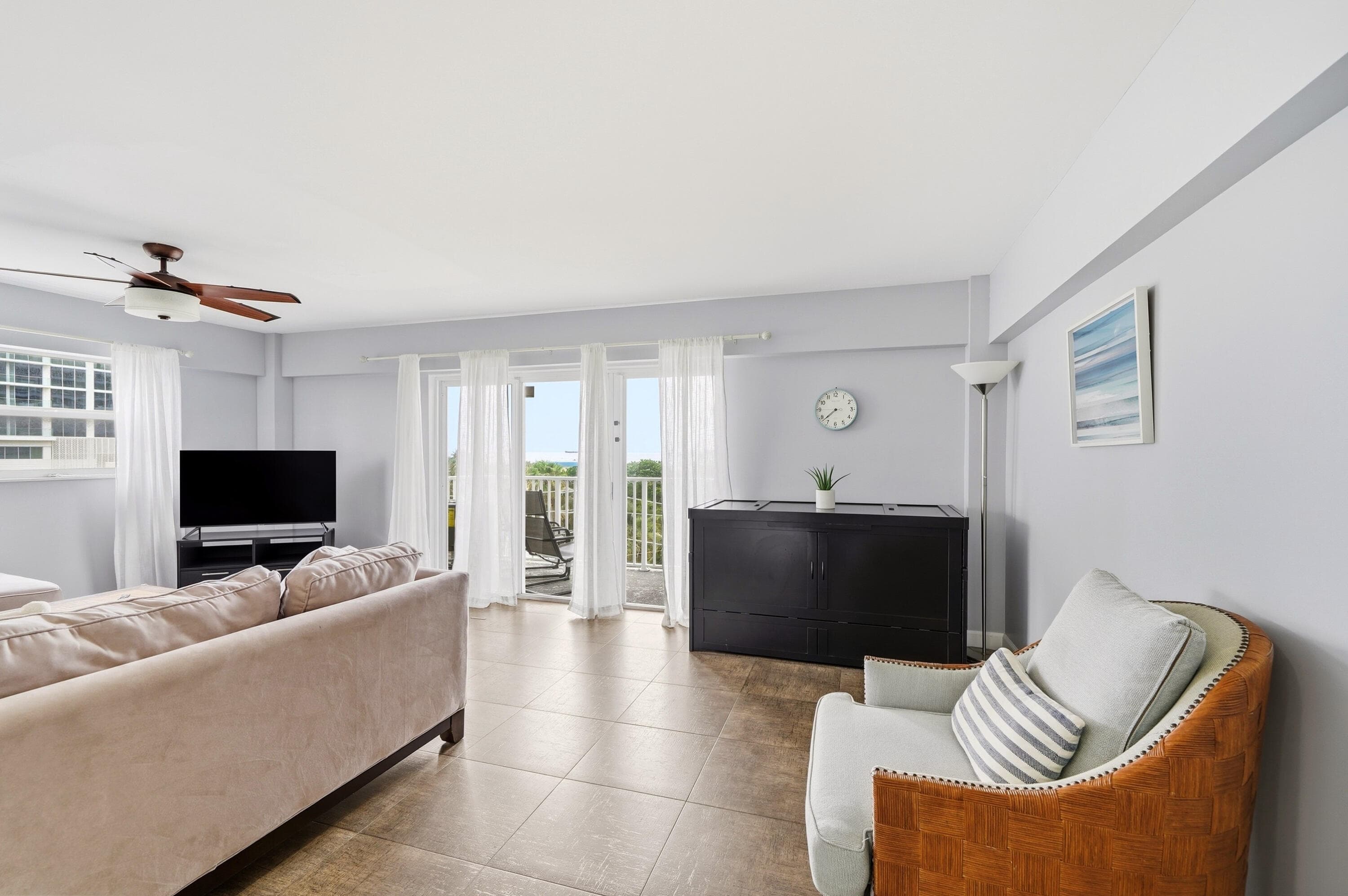 95 N Birch Road 606, Fort Lauderdale, FL 33304 — photo 20 of 44