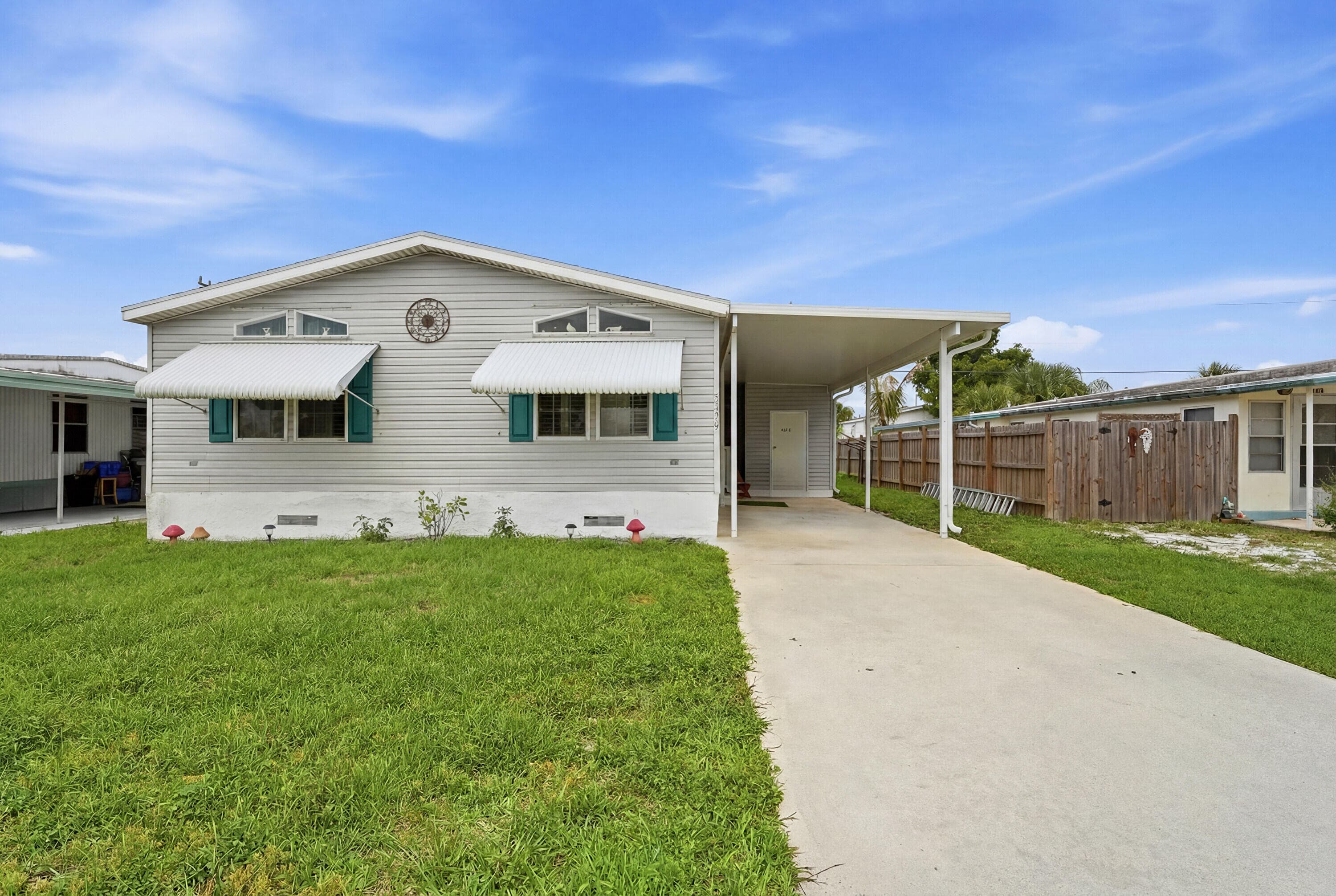 8355 SE Wren Avenue, Hobe Sound, FL 33455 — photo 4 of 39