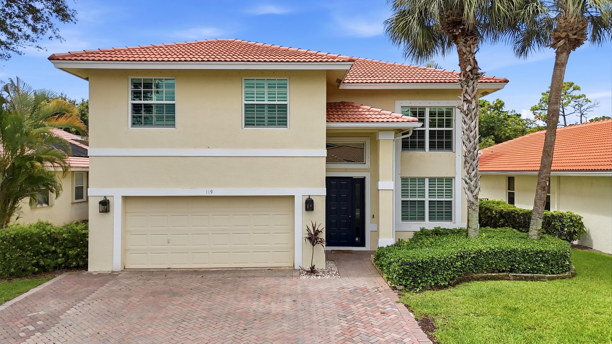 119 Hidden Hollow Drive, Palm Beach Gardens, FL 33418 — photo 1 of 48