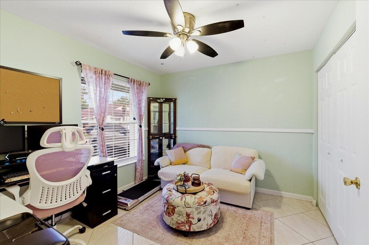 970 SW 111th Way, Davie, FL 33324 — photo 32 of 44