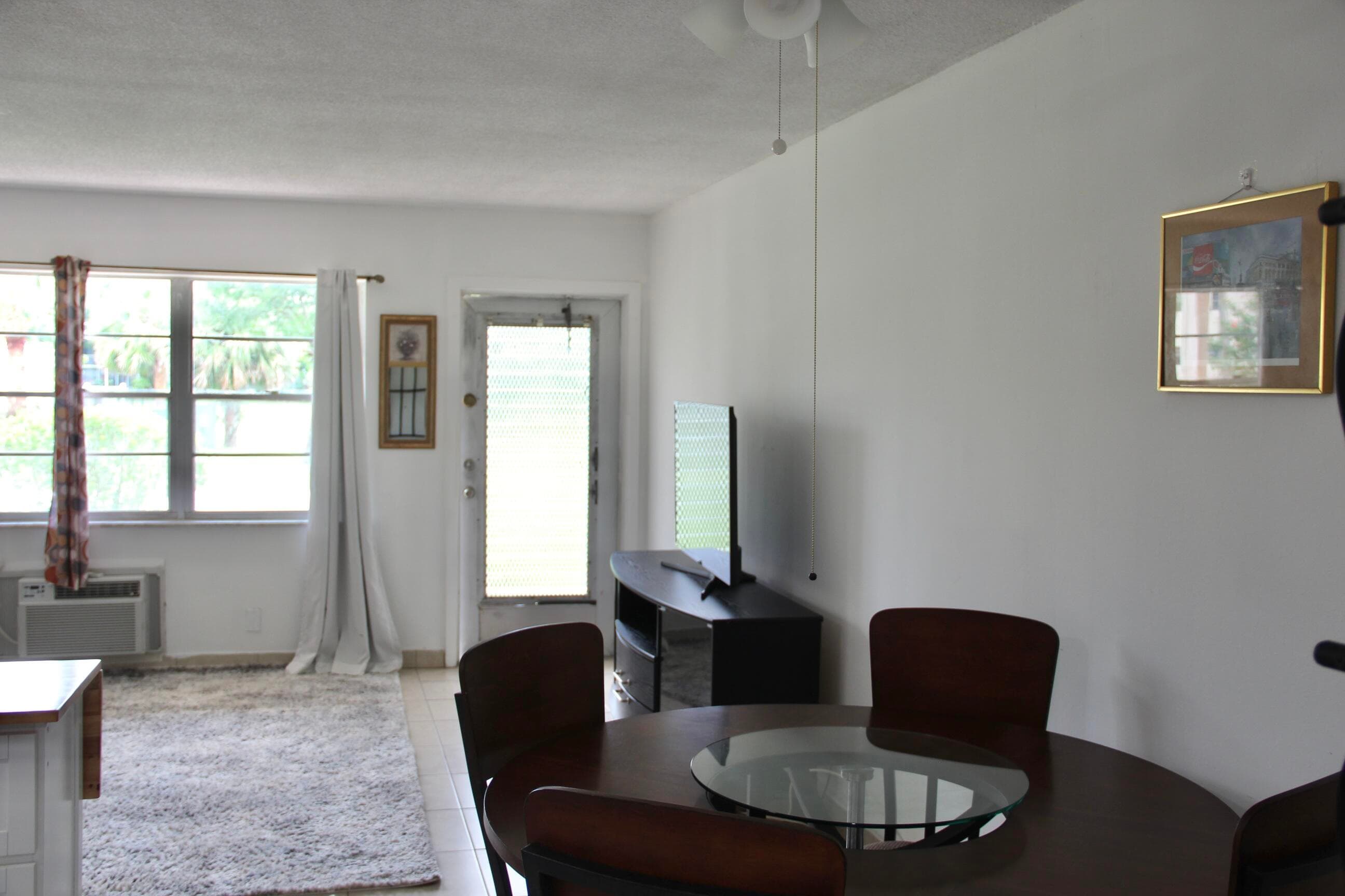 175 Canterbury H 175, West Palm Beach, FL 33417 — photo 4 of 16