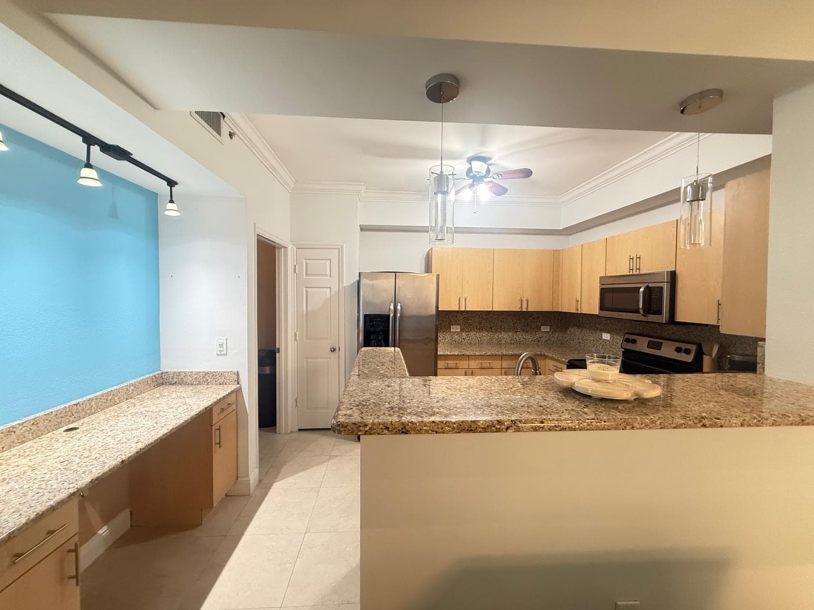 533 NE 3rd Avenue 415, Fort Lauderdale, FL 33301 — photo 21 of 23
