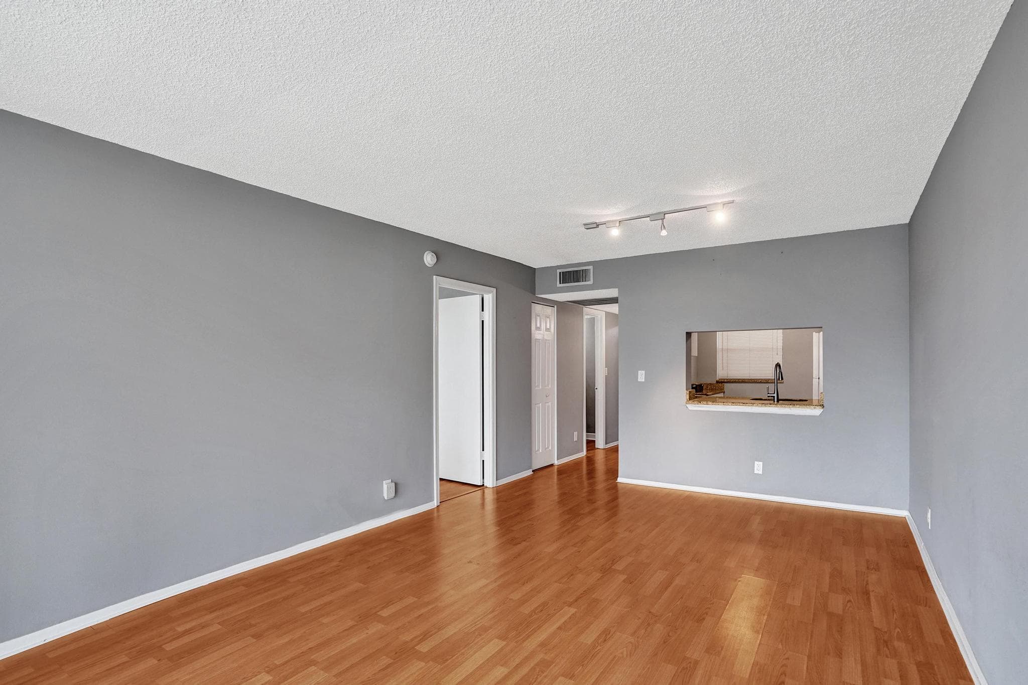 9460 Poinciana Place 101, Davie, FL 33324 — photo 9 of 47