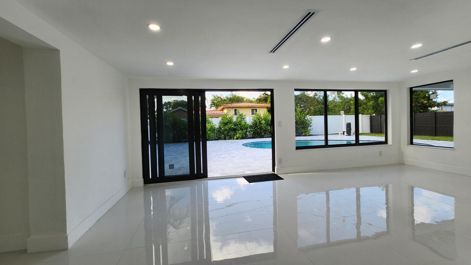 1275 NE 200th Terrace, Miami, FL 33179 — photo 14 of 41