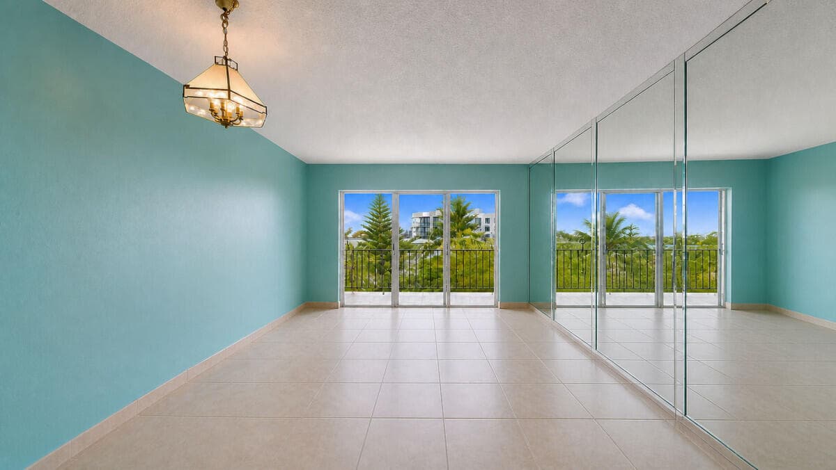 7795 NE Bayshore Court 502, Miami, FL 33138 — photo 12 of 24