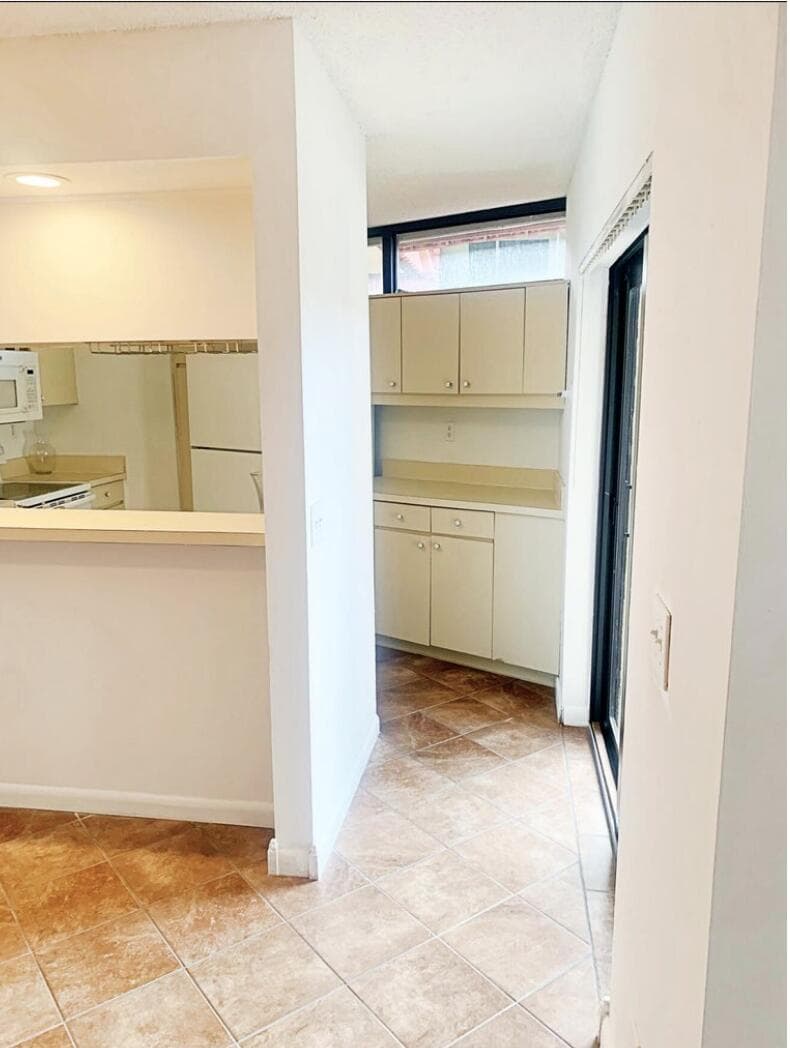 3915 Victoria Drive NE, West Palm Beach, FL 33406 — photo 25 of 29