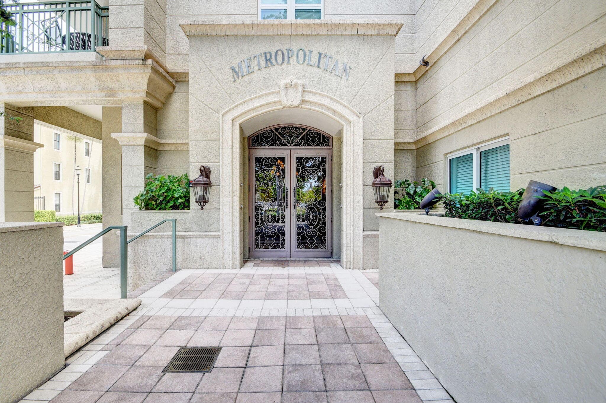 403 S Sapodilla Avenue 307, West Palm Beach, FL 33401 — photo 36 of 53