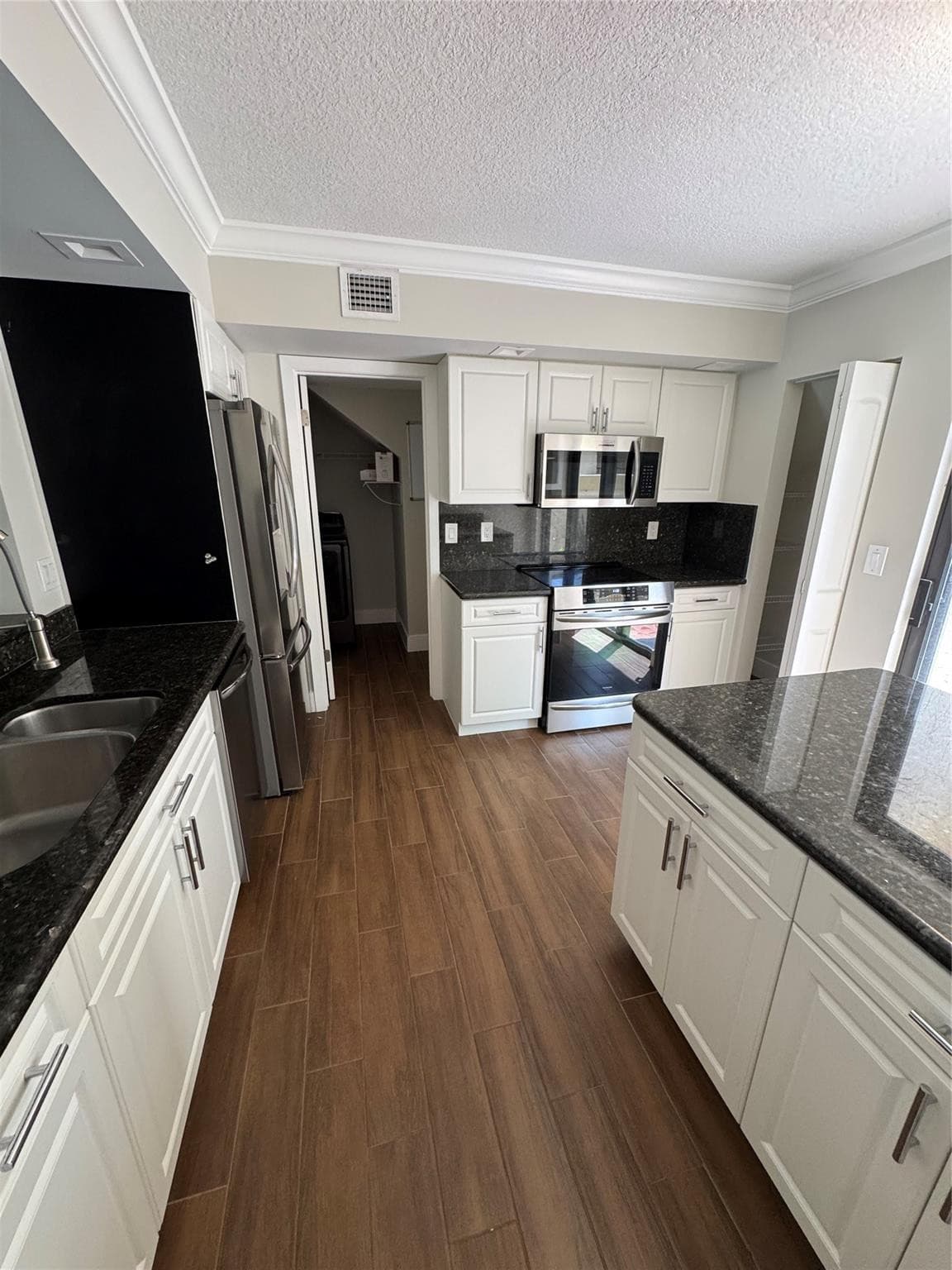 7741 La Mirada Drive, Boca Raton, FL 33433 — photo 11 of 24