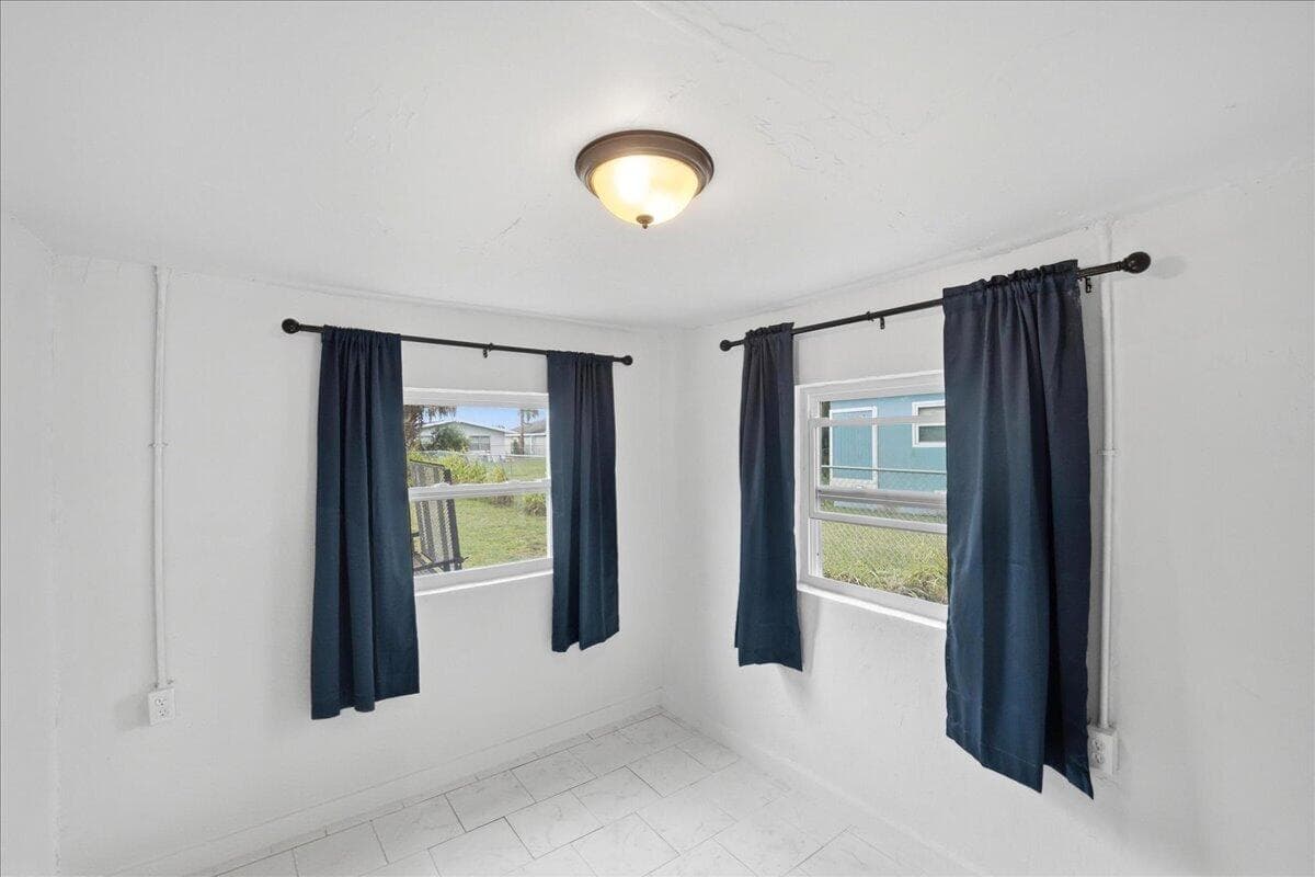 1110 N 22nd Street, Fort Pierce, FL 34950 — photo 18 of 48