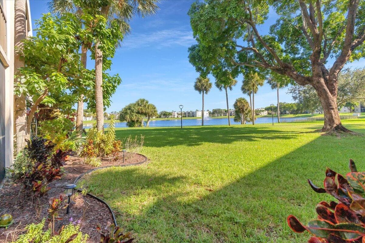 5190 Las Verdes Circle 108, Delray Beach, FL 33484 — photo 38 of 39