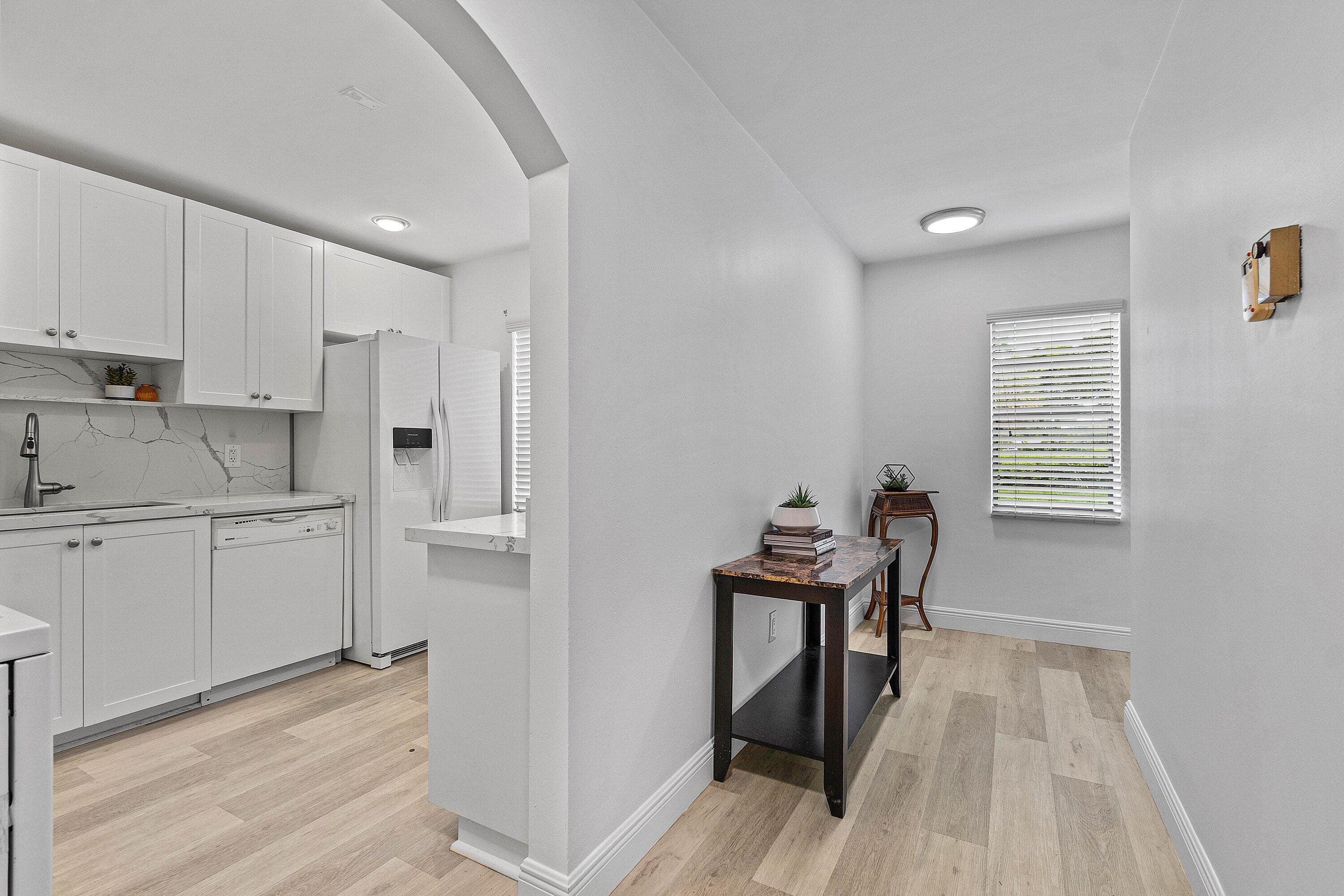 21506 Juego Circle 28e, Boca Raton, FL 33433 — photo 6 of 34