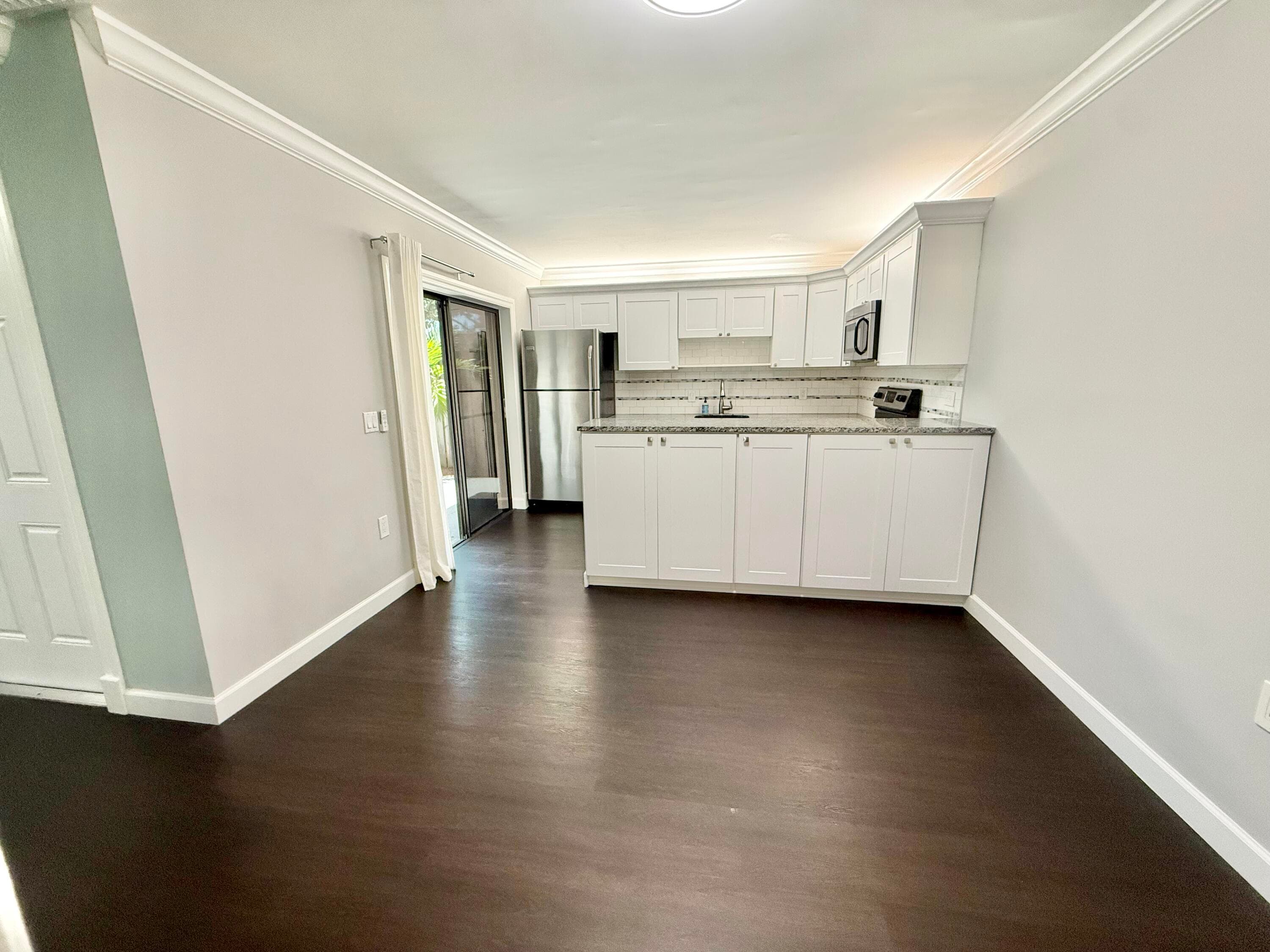 201 2nd Lane, Palm Beach Gardens, FL 33418 — photo 9 of 28