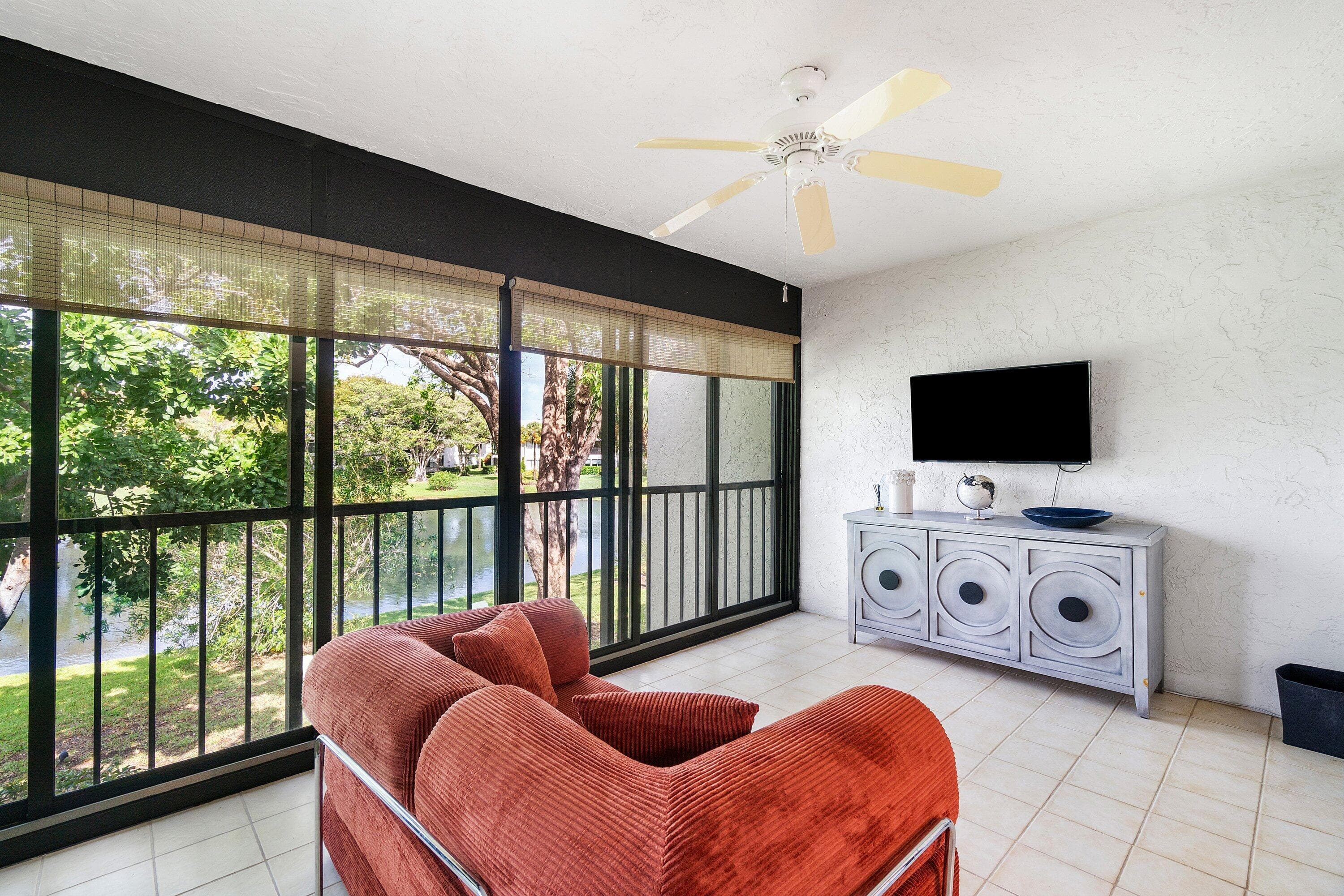 61 Eastgate Drive D, Boynton Beach, FL 33436 — photo 8 of 20