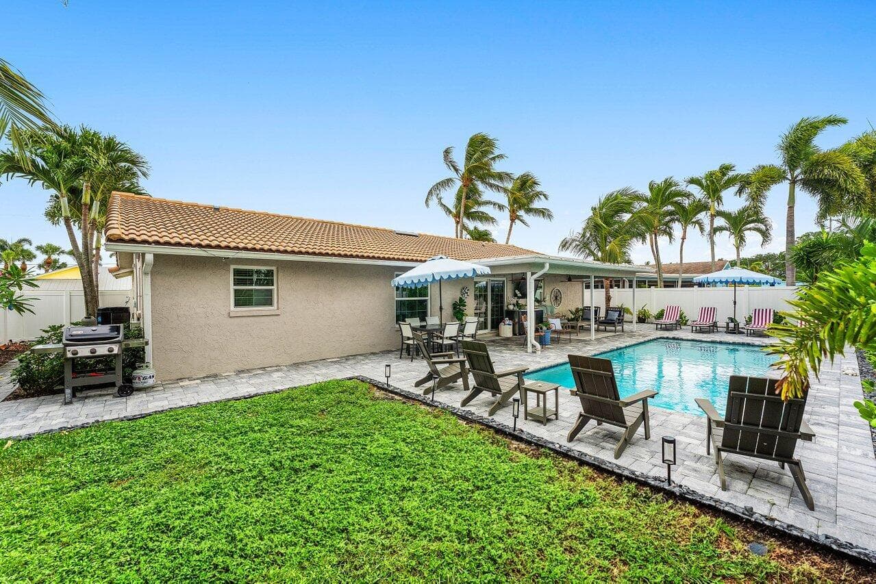 2527 SW 12th Street, Boynton Beach, FL 33426 — photo 31 of 48