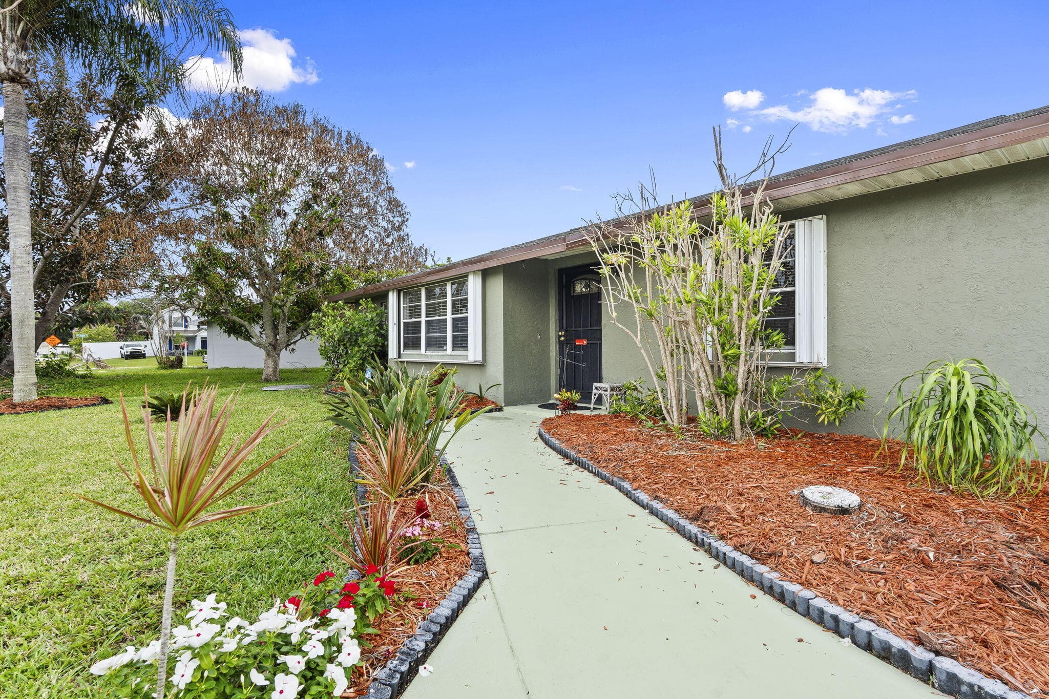 766 SW Byron Street, Port St. Lucie, FL 34983 — photo 3 of 40