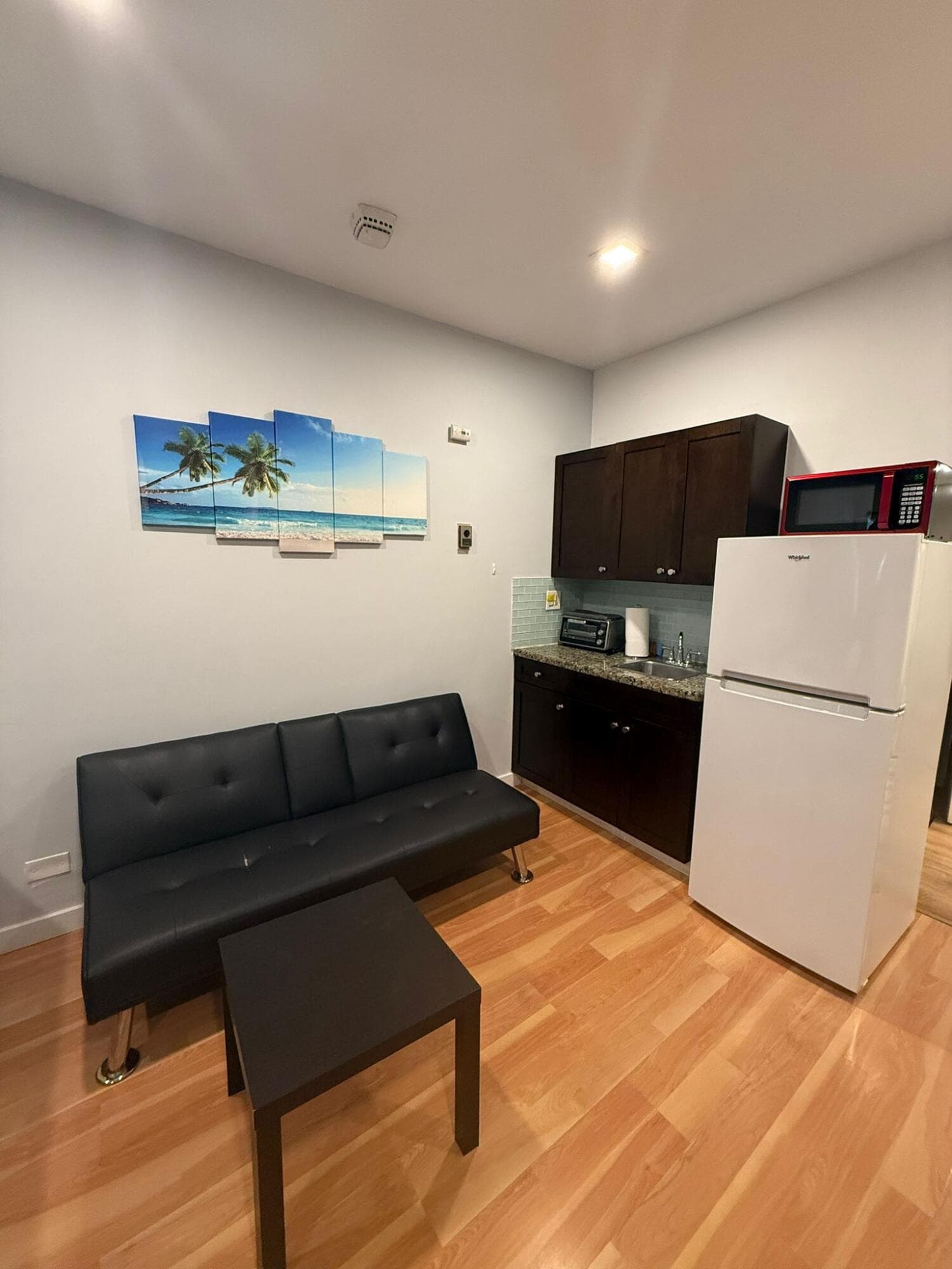 26 Diplomat Parkway 2223, Hallandale Beach, FL 33009 — photo 1 of 10
