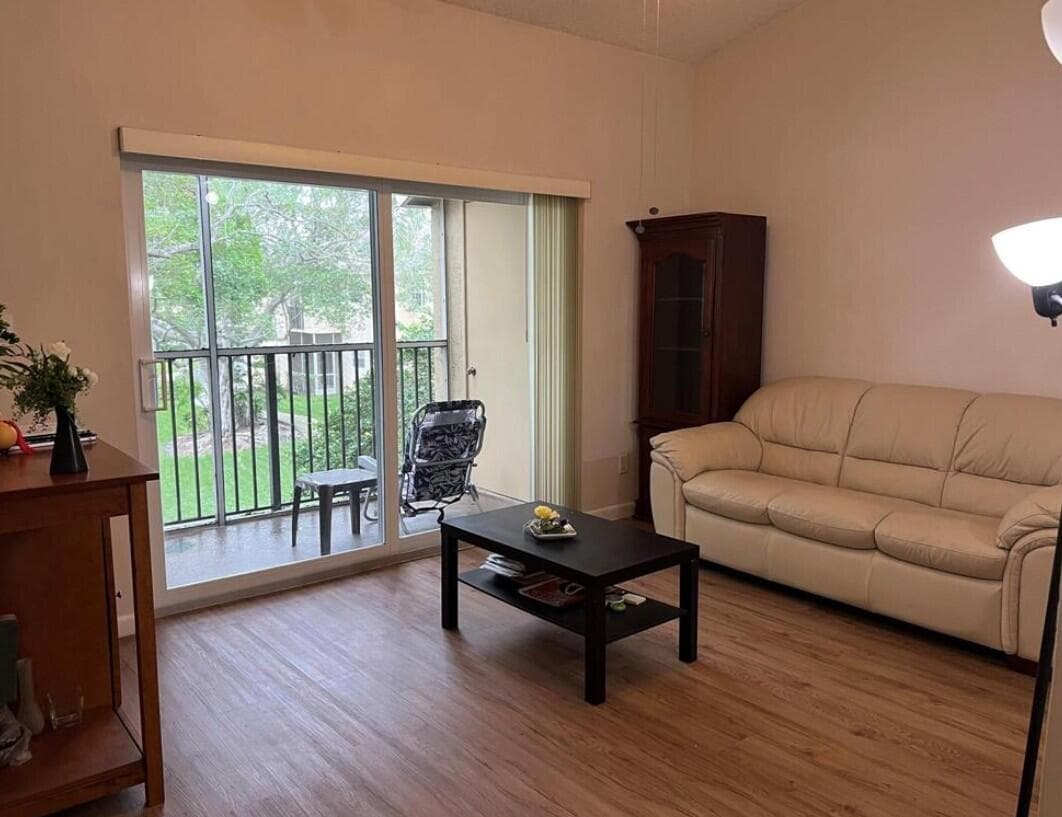 660 Cypress Club Way L11, Deerfield Beach, FL 33064 — photo 2 of 14