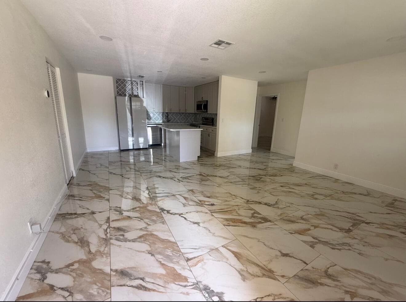 2122 NE 1st Street, Boynton Beach, FL 33435 — photo 2 of 15