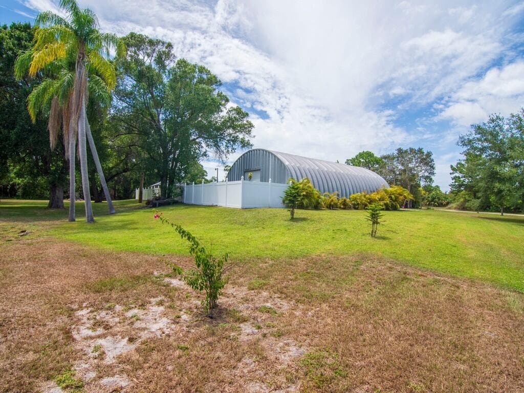 725 SW 4th Ave Avenue SW, Vero Beach, FL 32962 — photo 15 of 24