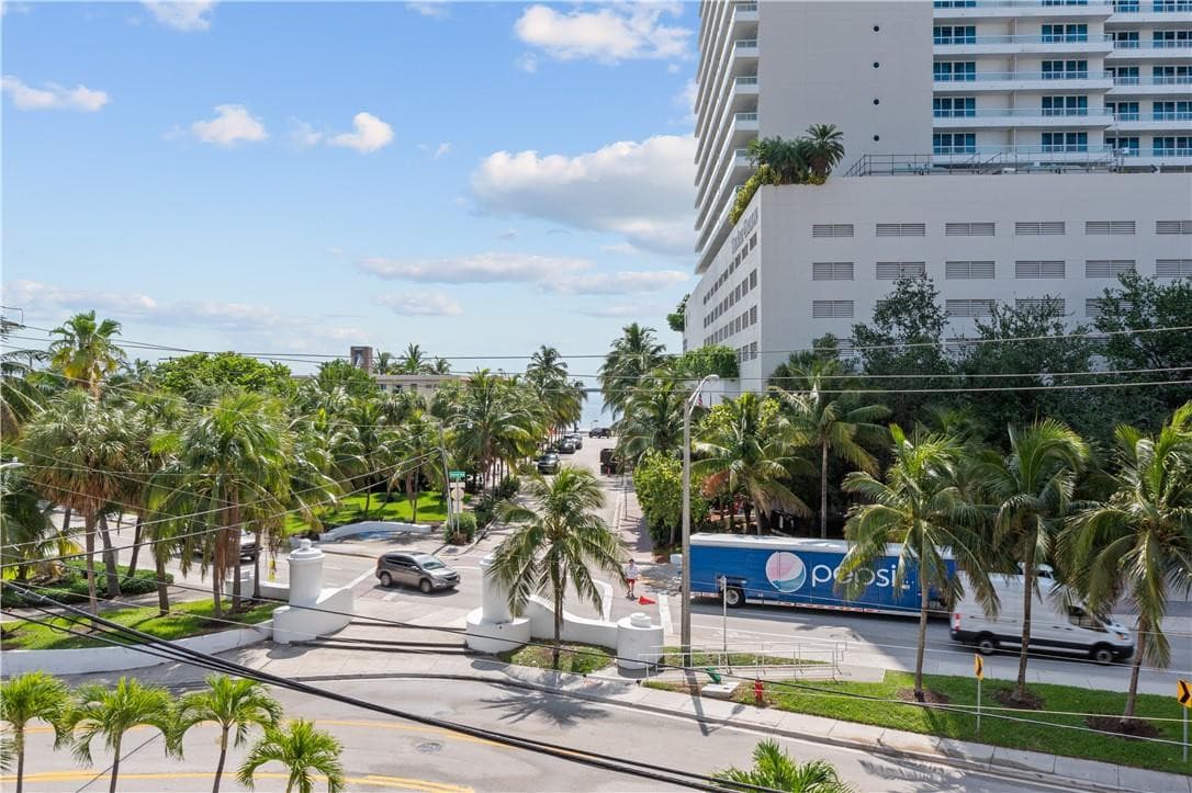 95 N Birch Road 405, Fort Lauderdale, FL 33304 — photo 1 of 34