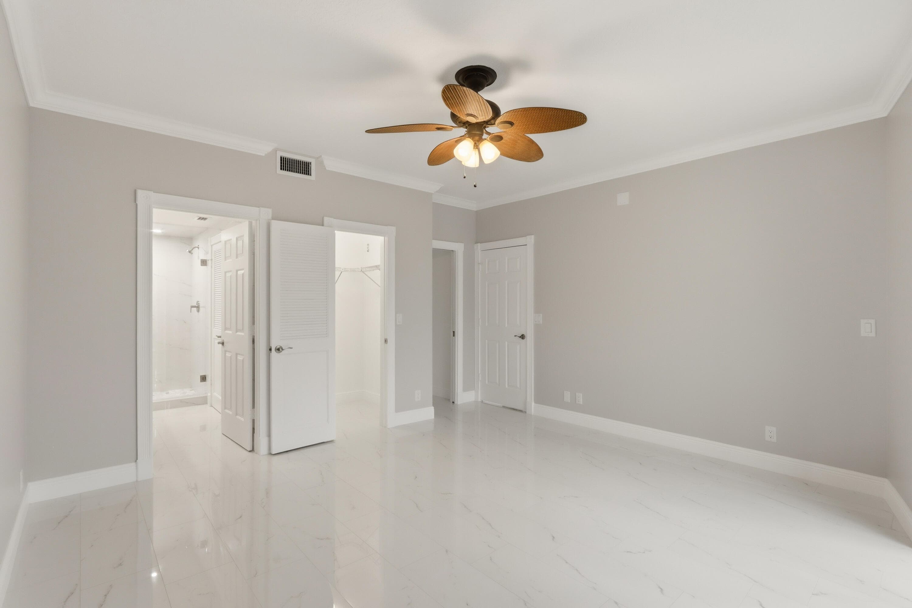 220 Lake Drive 206, Palm Beach Shores, FL 33404 — photo 16 of 48