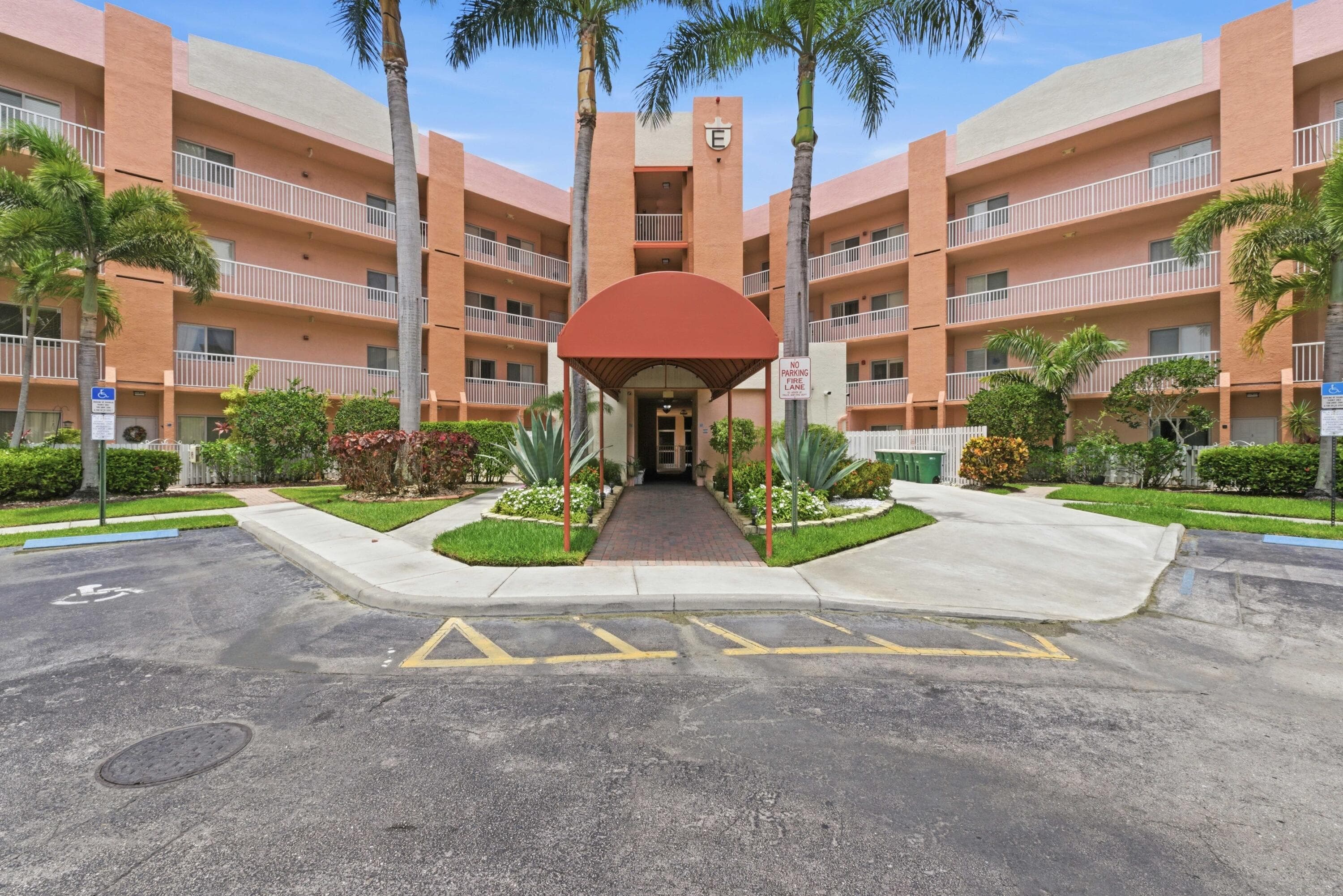 7765 Yardley Drive 107, Tamarac, FL 33321 — photo 34 of 38