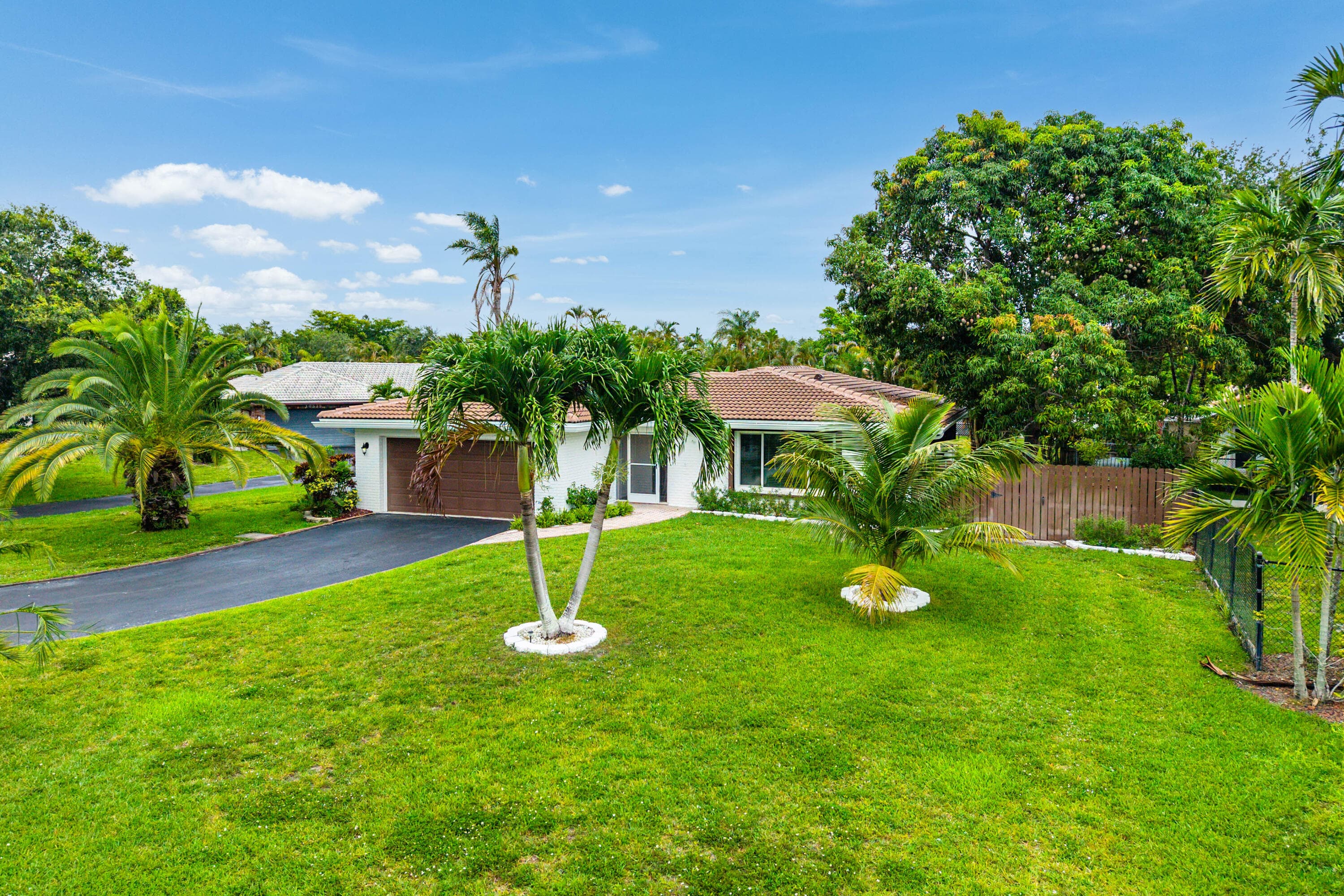 4025 NW 105th Avenue, Coral Springs, FL 33065 — photo 17 of 19