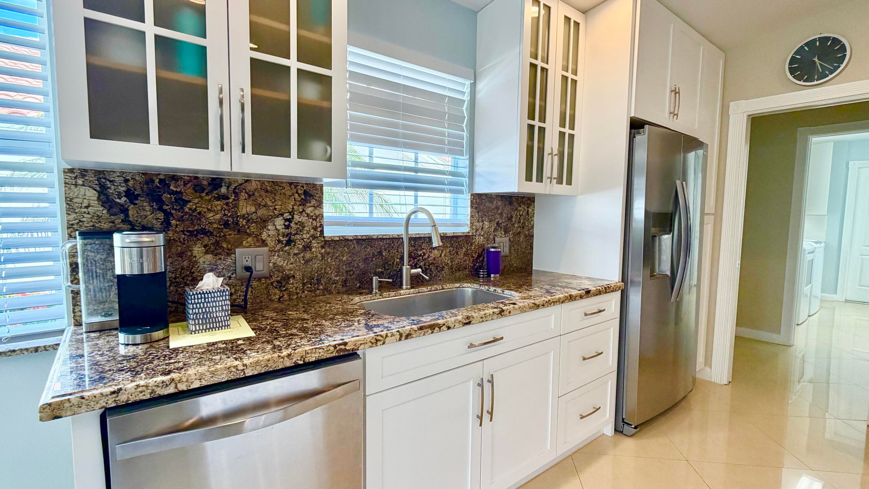 7735 Pine Island Way, West Palm Beach, FL 33411 — photo 5 of 54