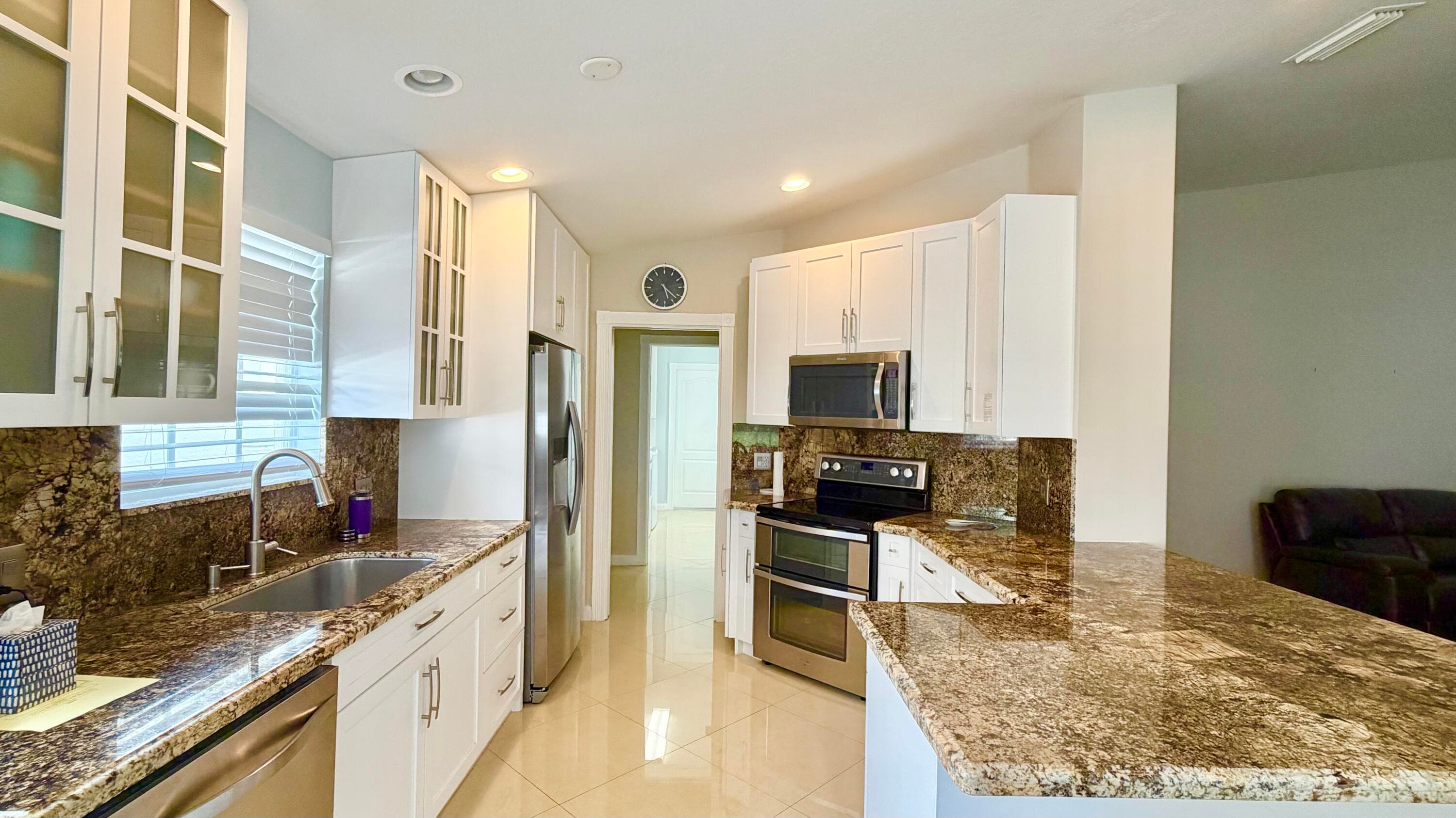 7735 Pine Island Way, West Palm Beach, FL 33411 — photo 7 of 54