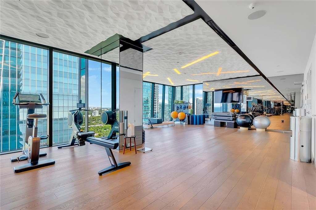 1451 Brickell Avenue 1202, Miami, FL 33131 — photo 2 of 27