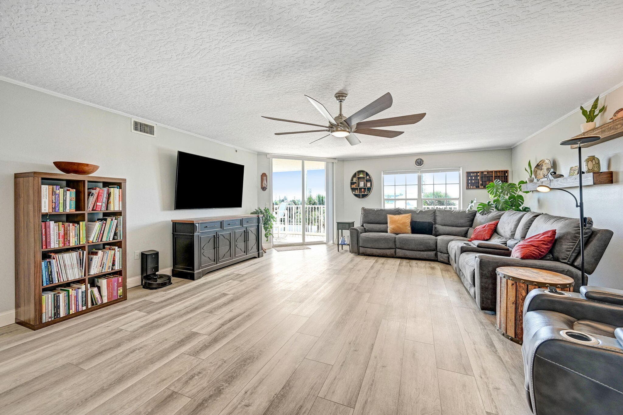 3360 S Atlantic Avenue 304, Cocoa Beach, FL 32931 — photo 27 of 57