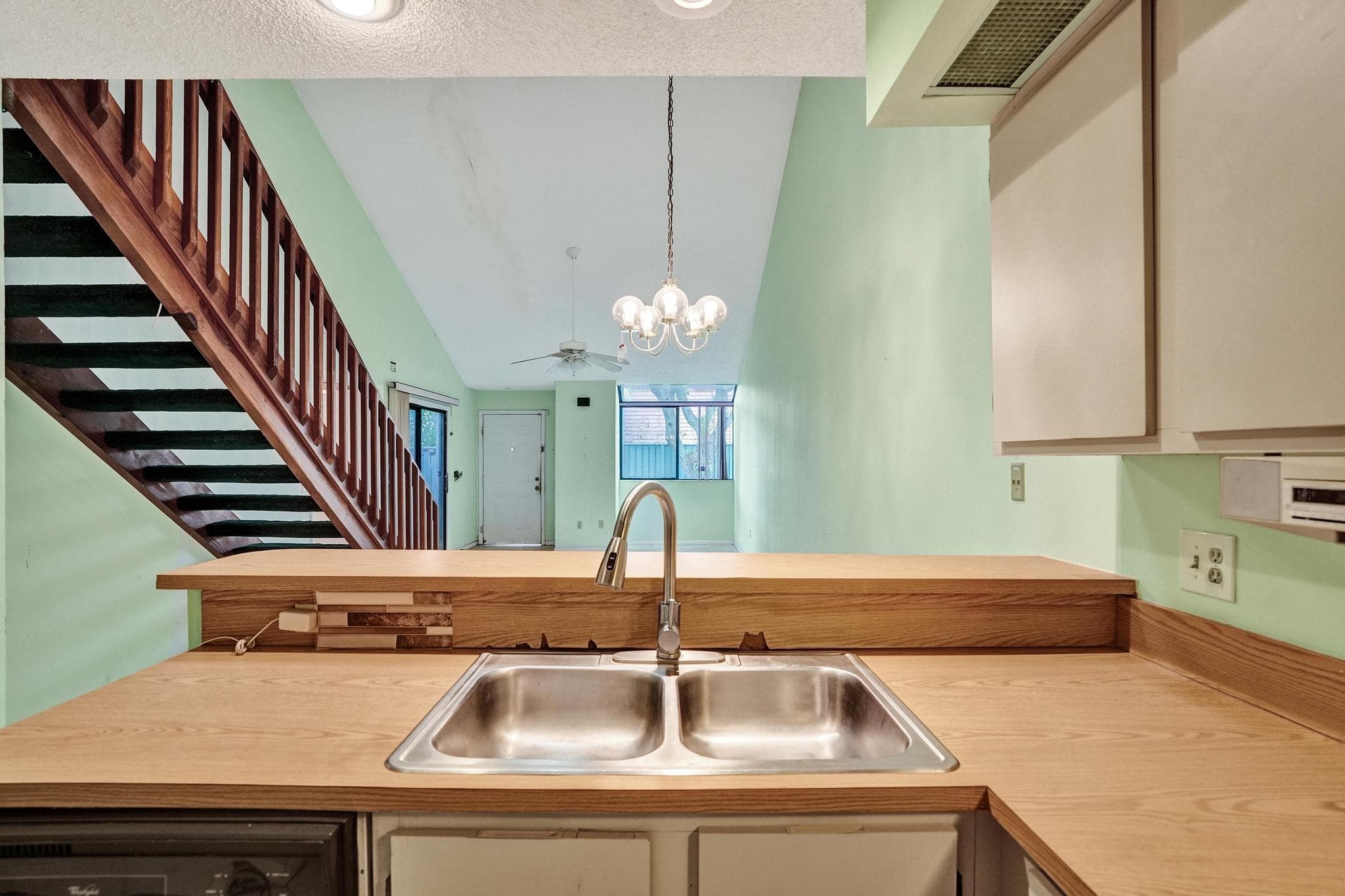 2027 Winners Circle, North Lauderdale, FL 33068 — photo 9 of 18