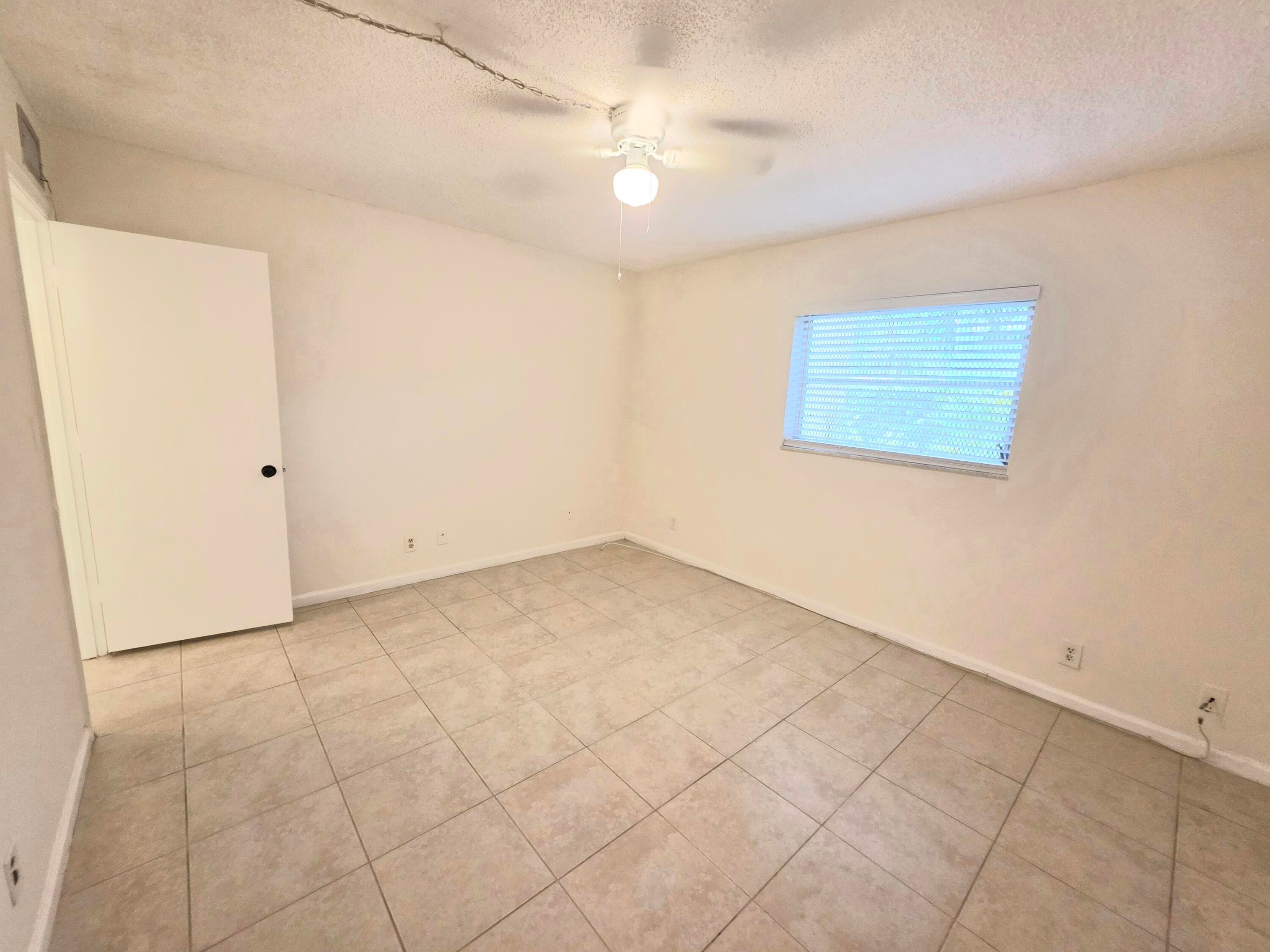 959 SE 2nd Avenue 101, Deerfield Beach, FL 33441 — photo 18 of 28