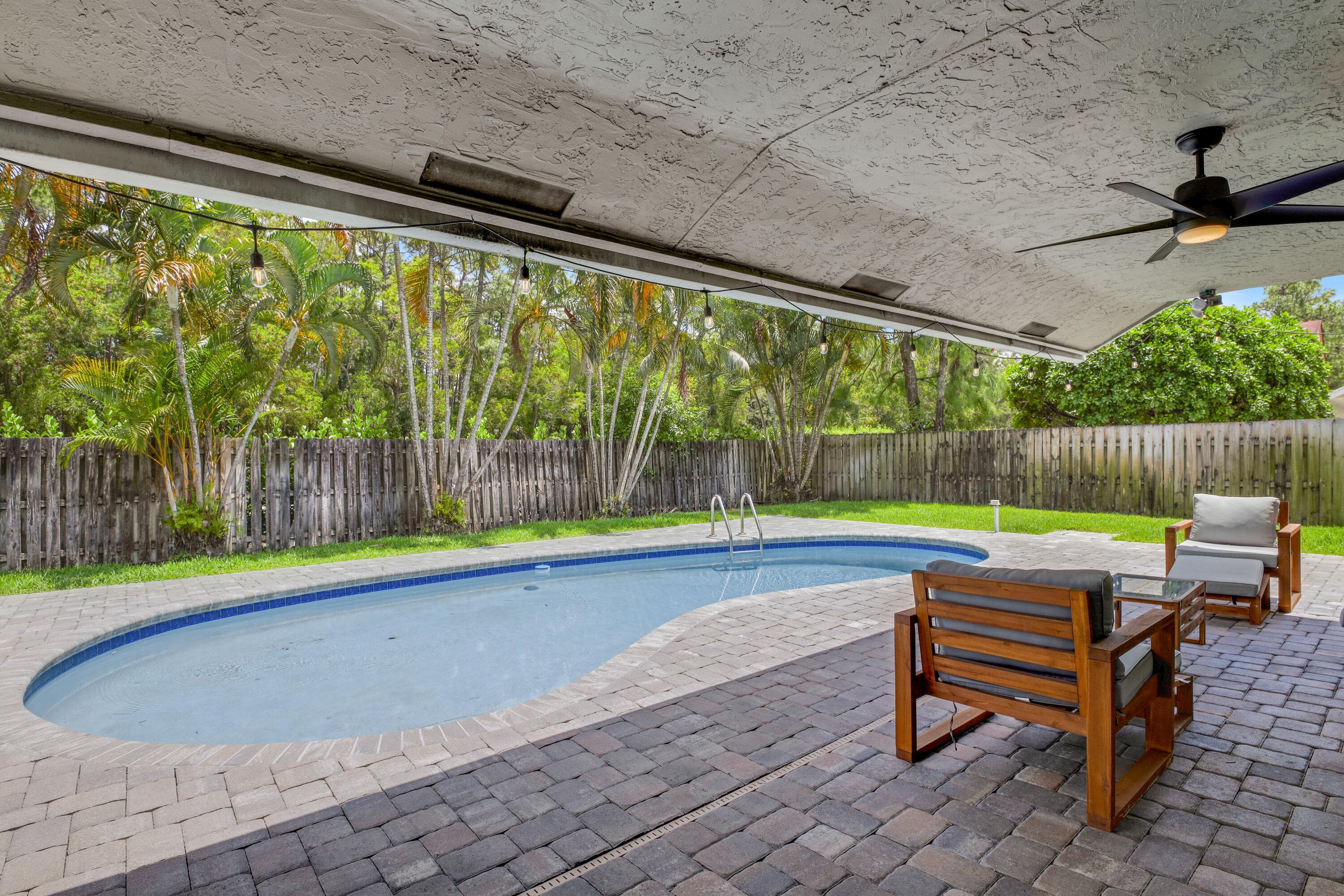 542 Indigo Avenue, Wellington, FL 33414 — photo 27 of 39